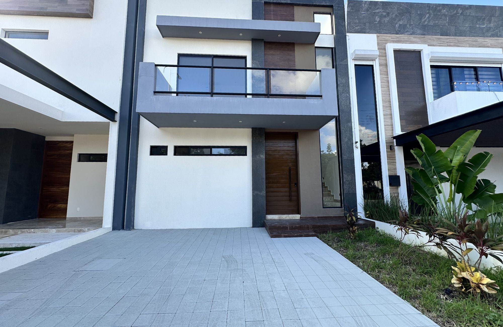 Two-level house with private pool, for sale, R&iacute;o Residencial, Canc&uacute;n