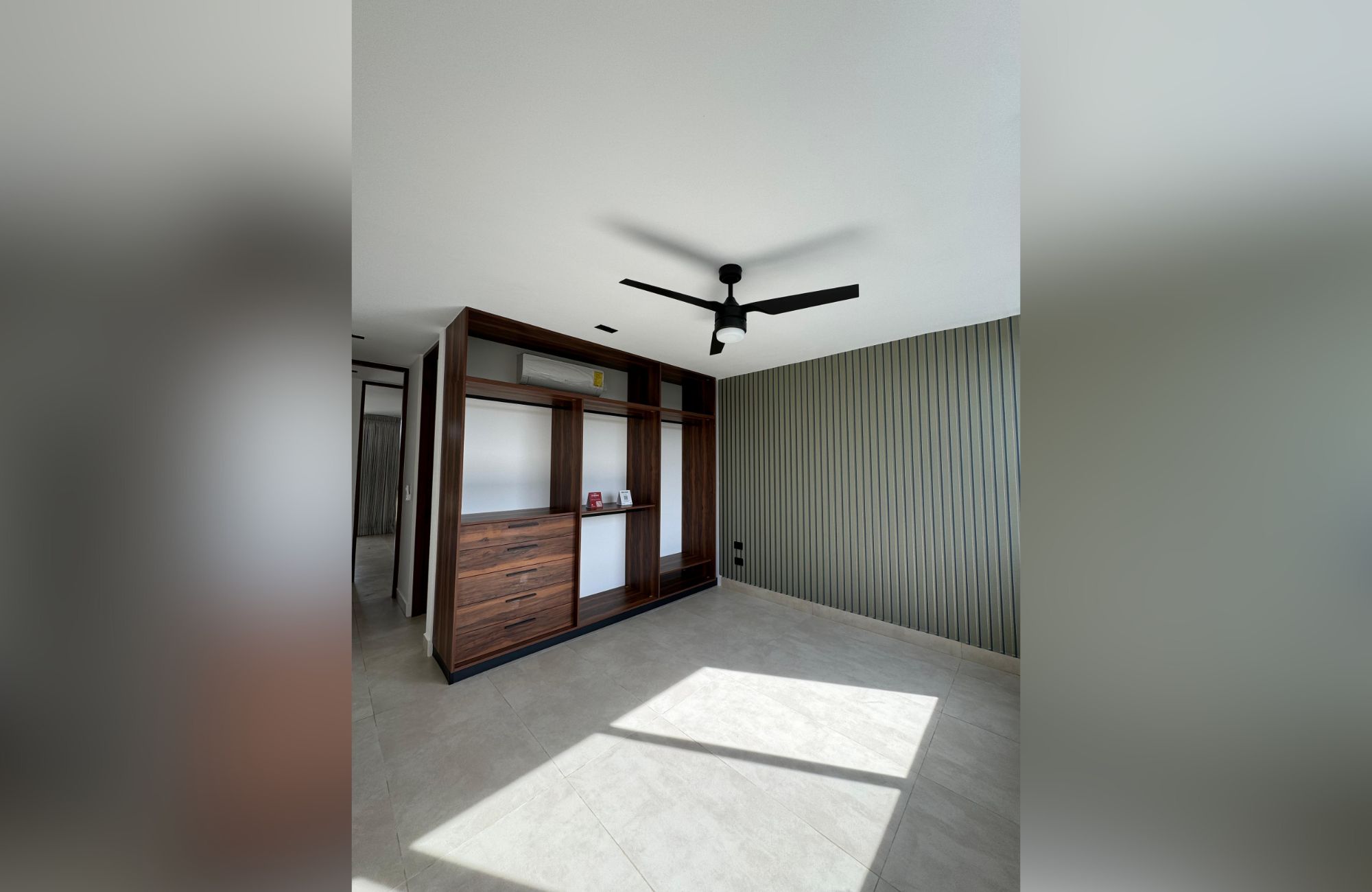 Residence with garden and private pool for sale, Yucat&aacute;n Country Club, M&eacute;rida