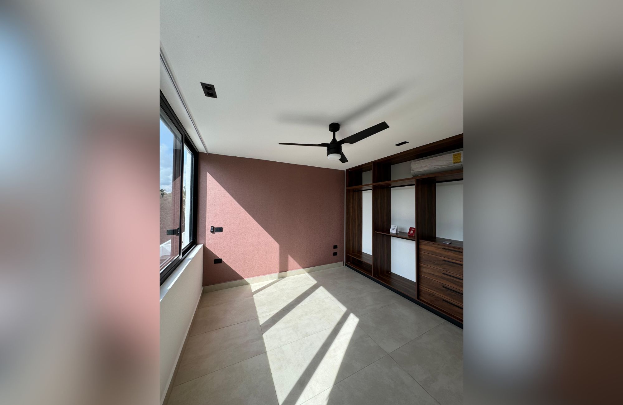 Residence with garden and private pool for sale, Yucat&aacute;n Country Club, M&eacute;rida