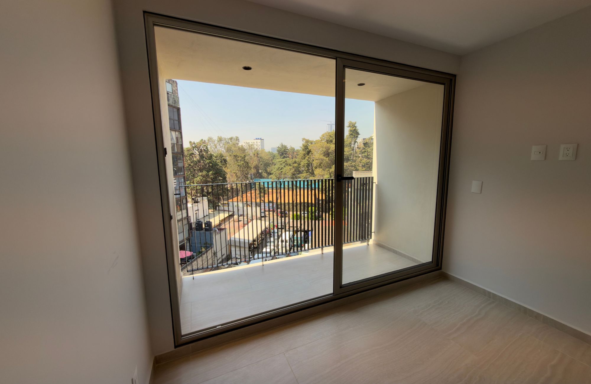 Apartment with high ceilings, pool, pet friendly, spa for sale, Bosque Real