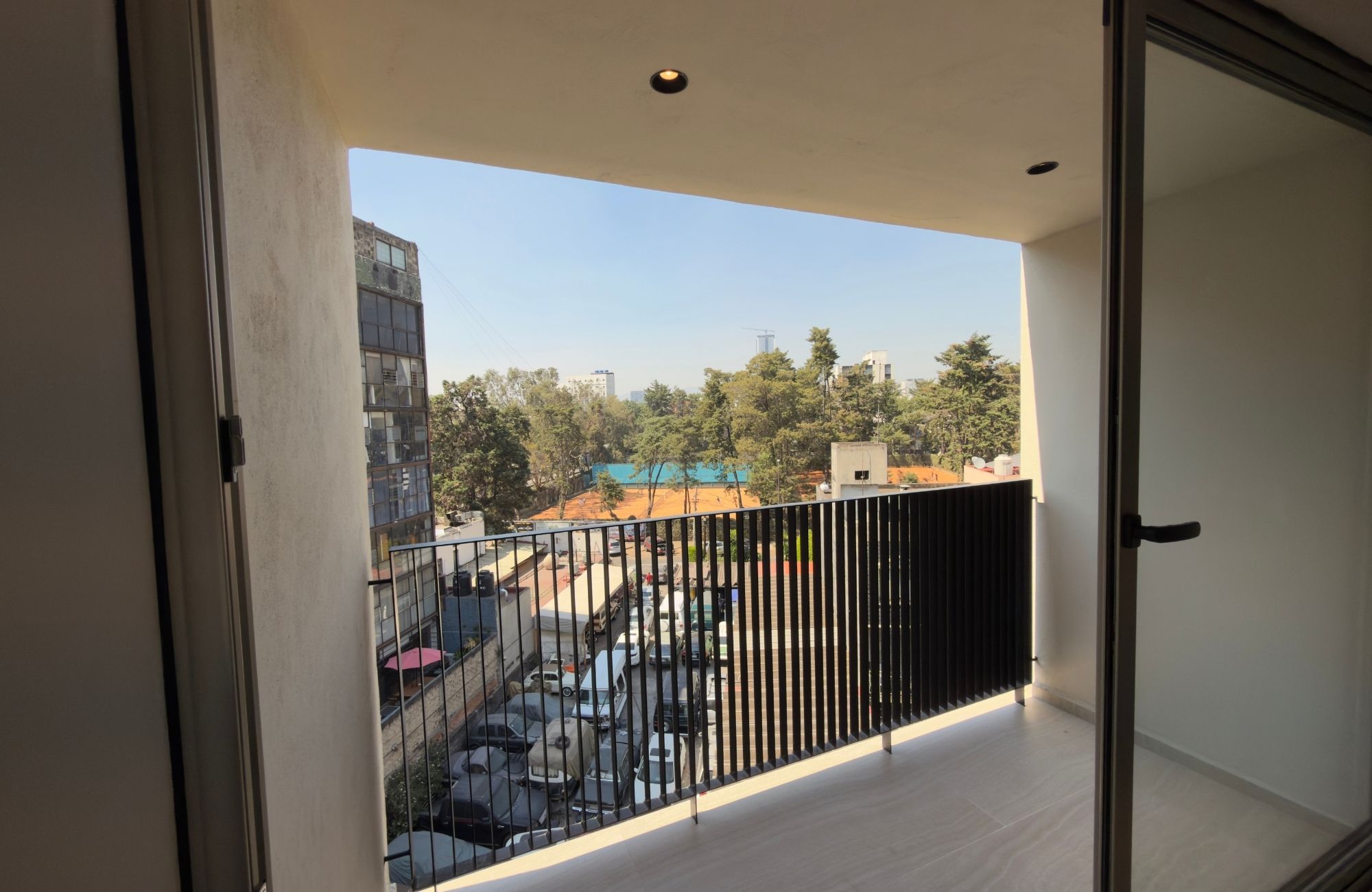 Apartment with high ceilings, pool, pet friendly, spa for sale, Bosque Real