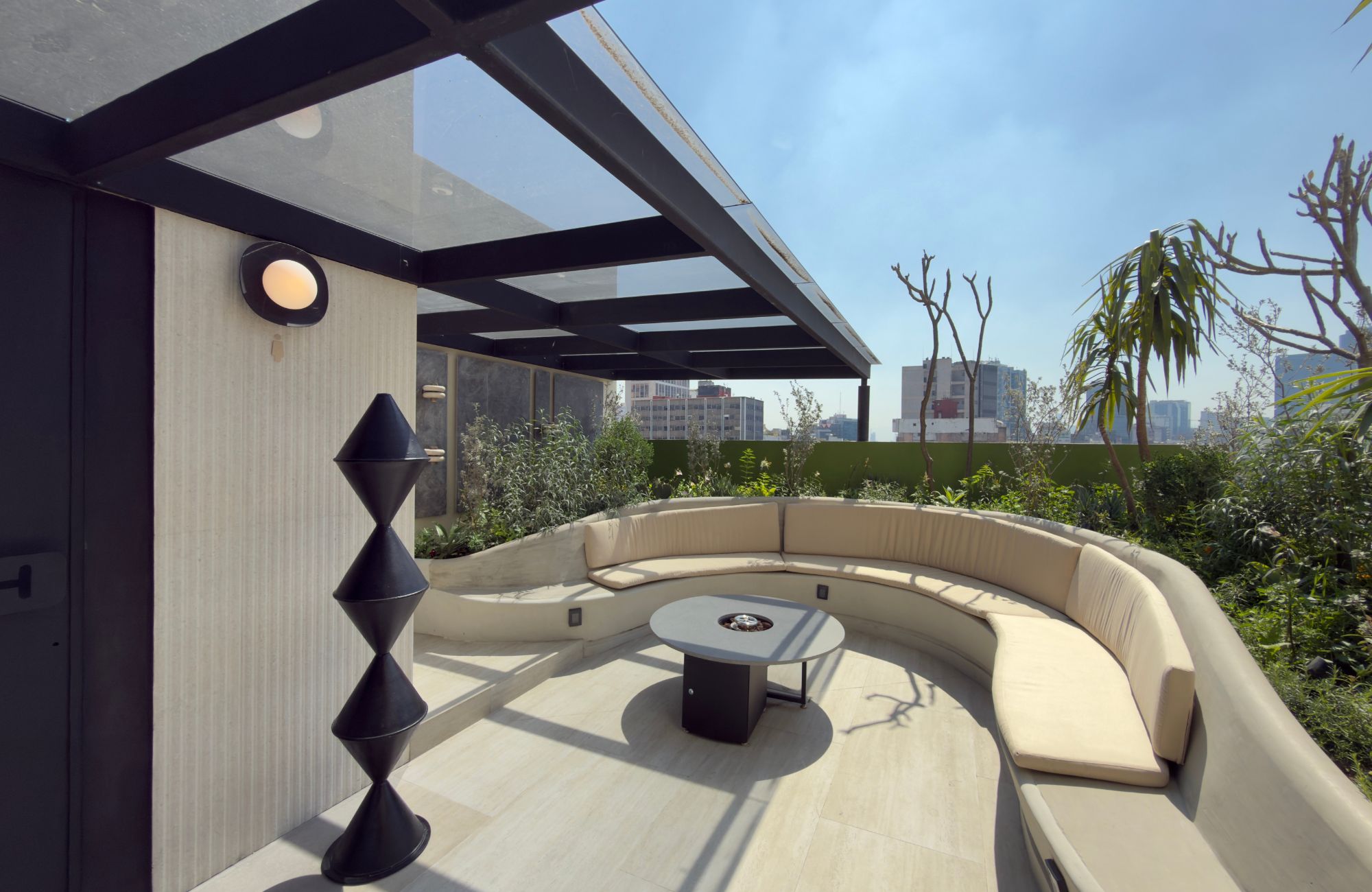 Penthouse with a semi-covered terrace of 37 m2, 4 parking spaces, swimming lane, gym, playground, green areas, pre-construction, for sale in