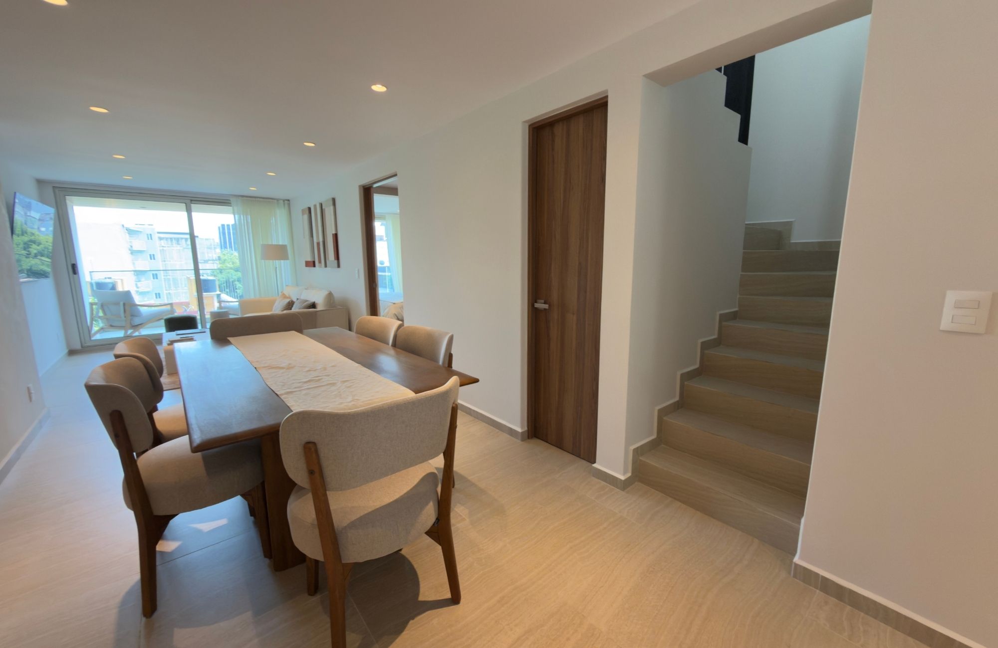 Penthouse with a semi-covered terrace of 37 m2, 4 parking spaces, swimming lane, gym, playground, green areas, pre-construction, for sale in