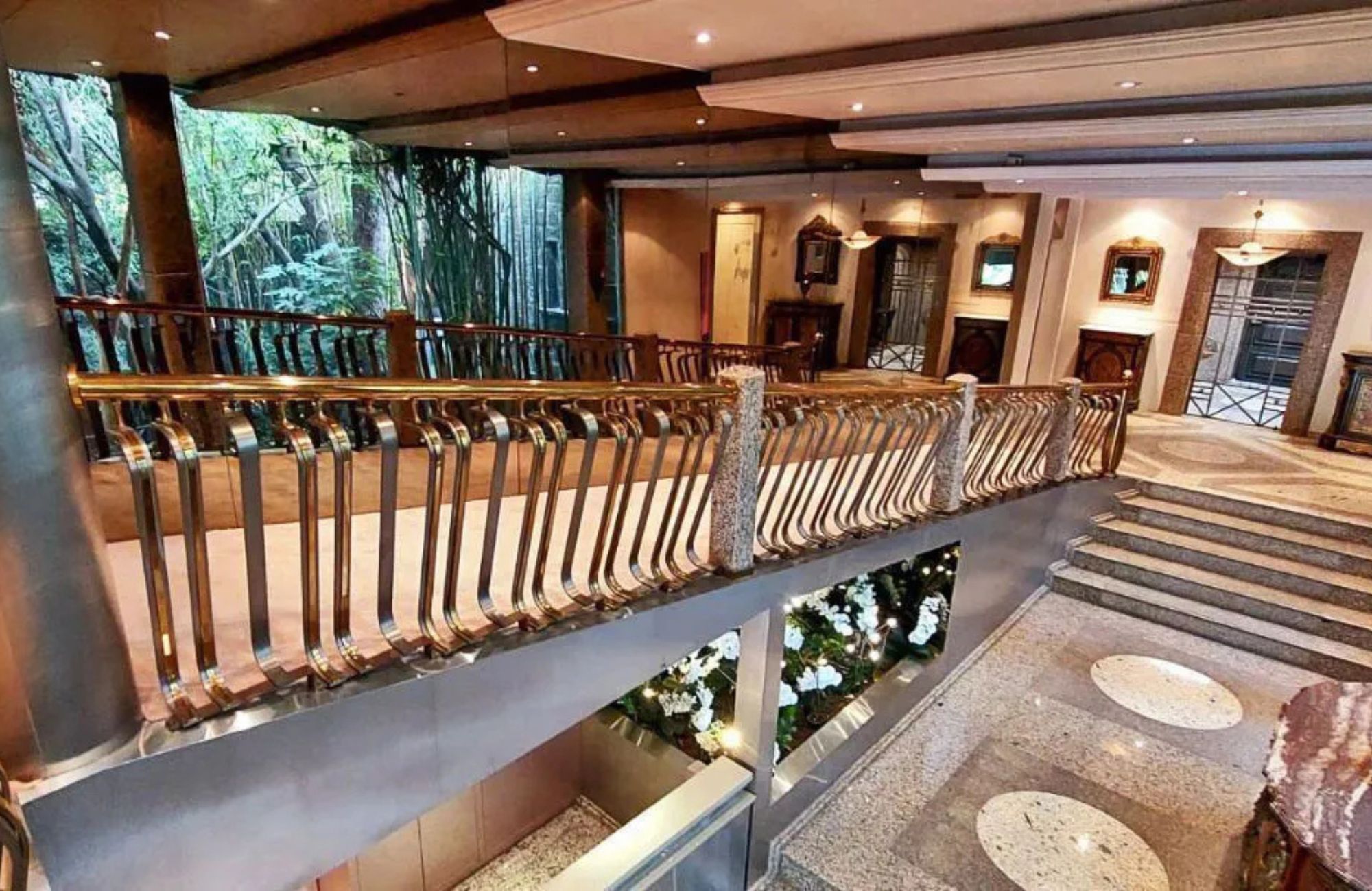 Luxury residence with pool and tennis court for sale, Lomas Altas, Mexico City