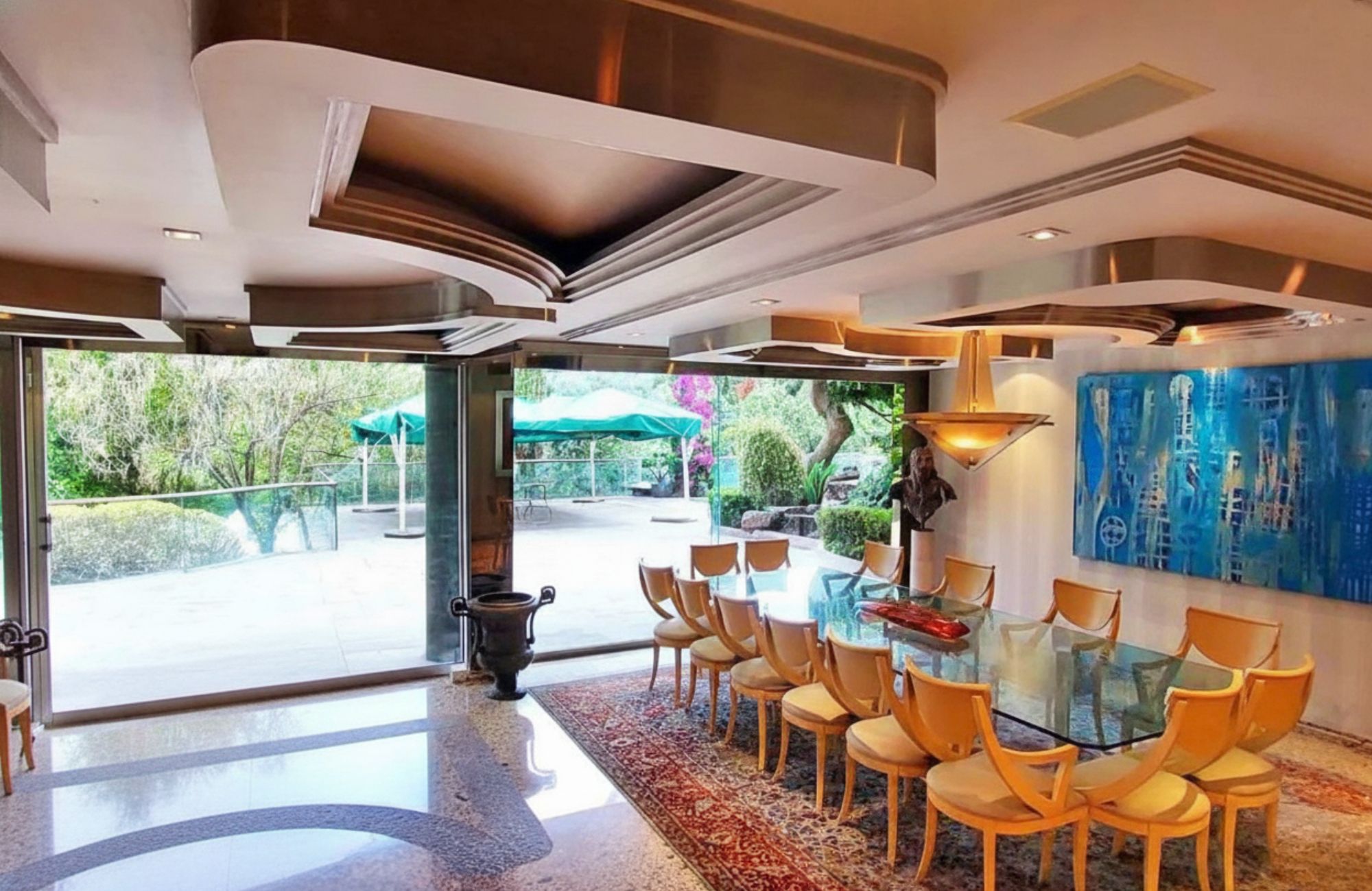 Luxury residence with pool and tennis court for sale, Lomas Altas, Mexico City