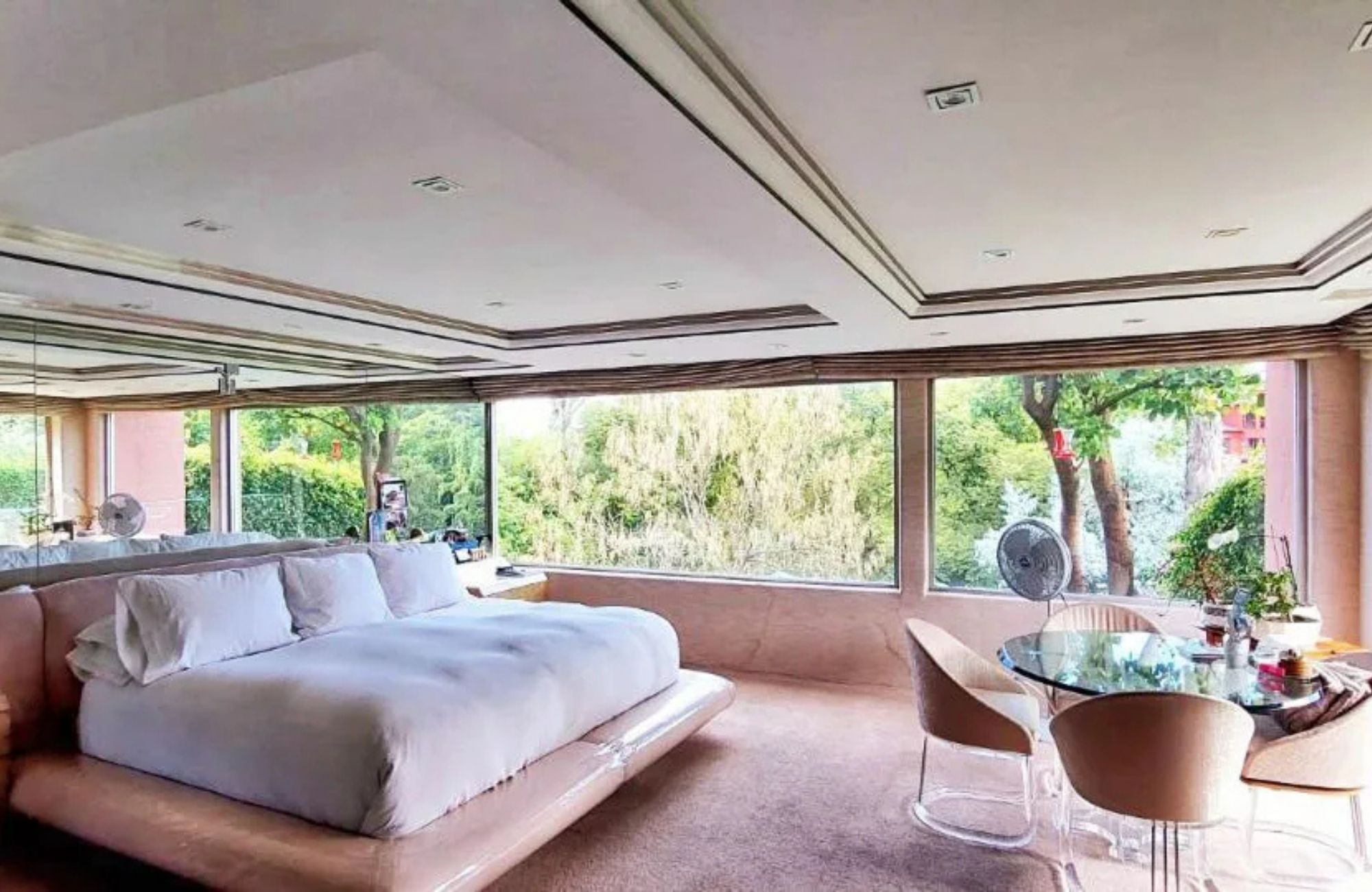 Luxury residence with pool and tennis court for sale, Lomas Altas, Mexico City