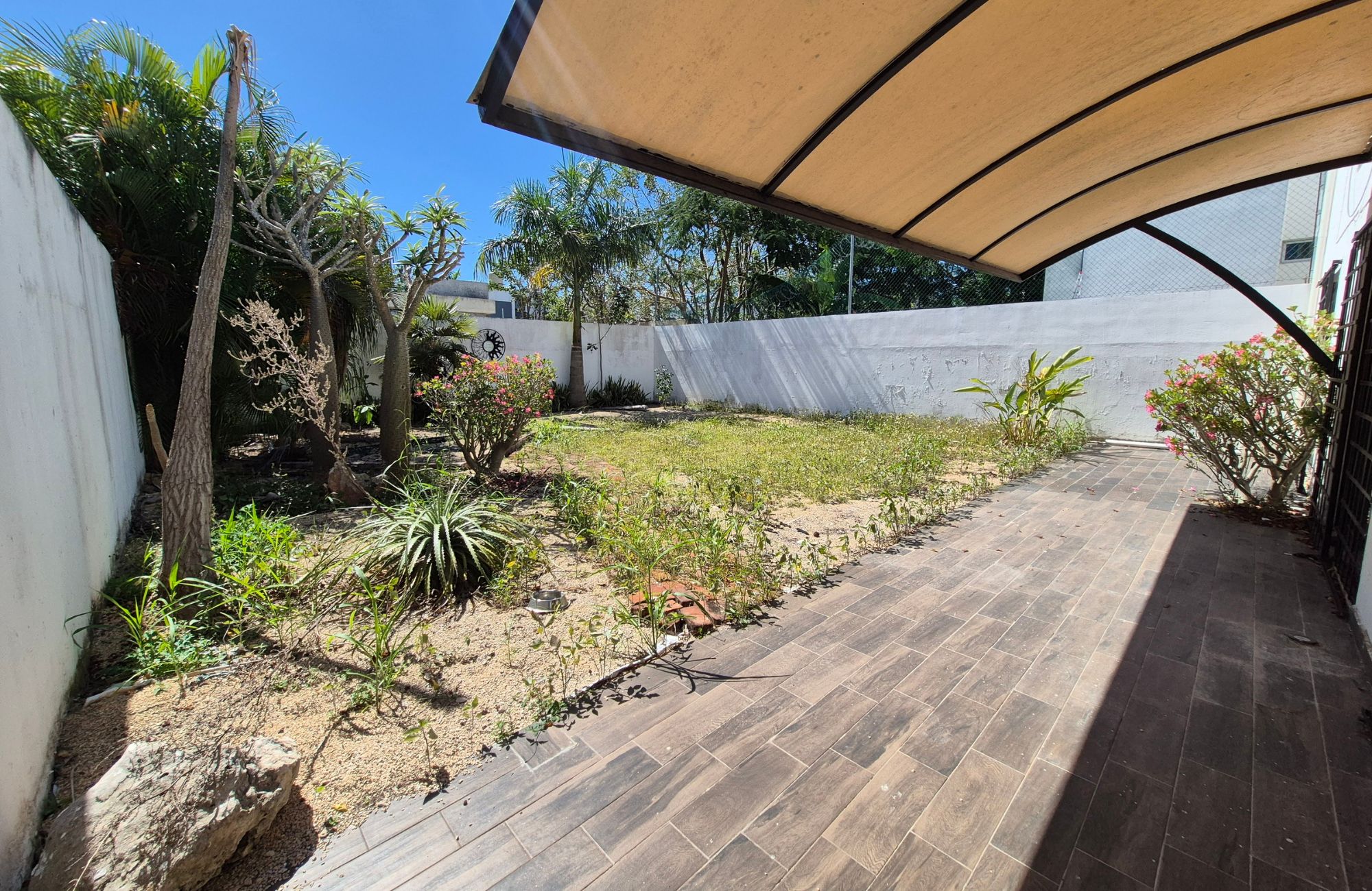 Two-Story House with Private Pool for Sale in Temoz&oacute;n Norte, M&eacute;rida
