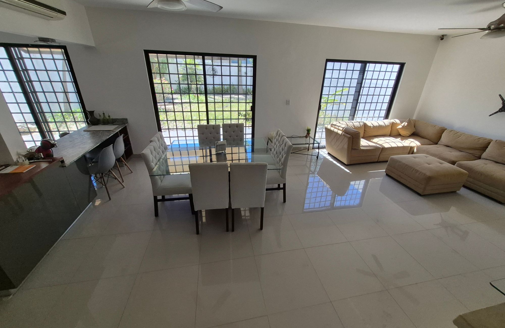 Two-Story House with Private Pool for Sale in Temoz&oacute;n Norte, M&eacute;rida