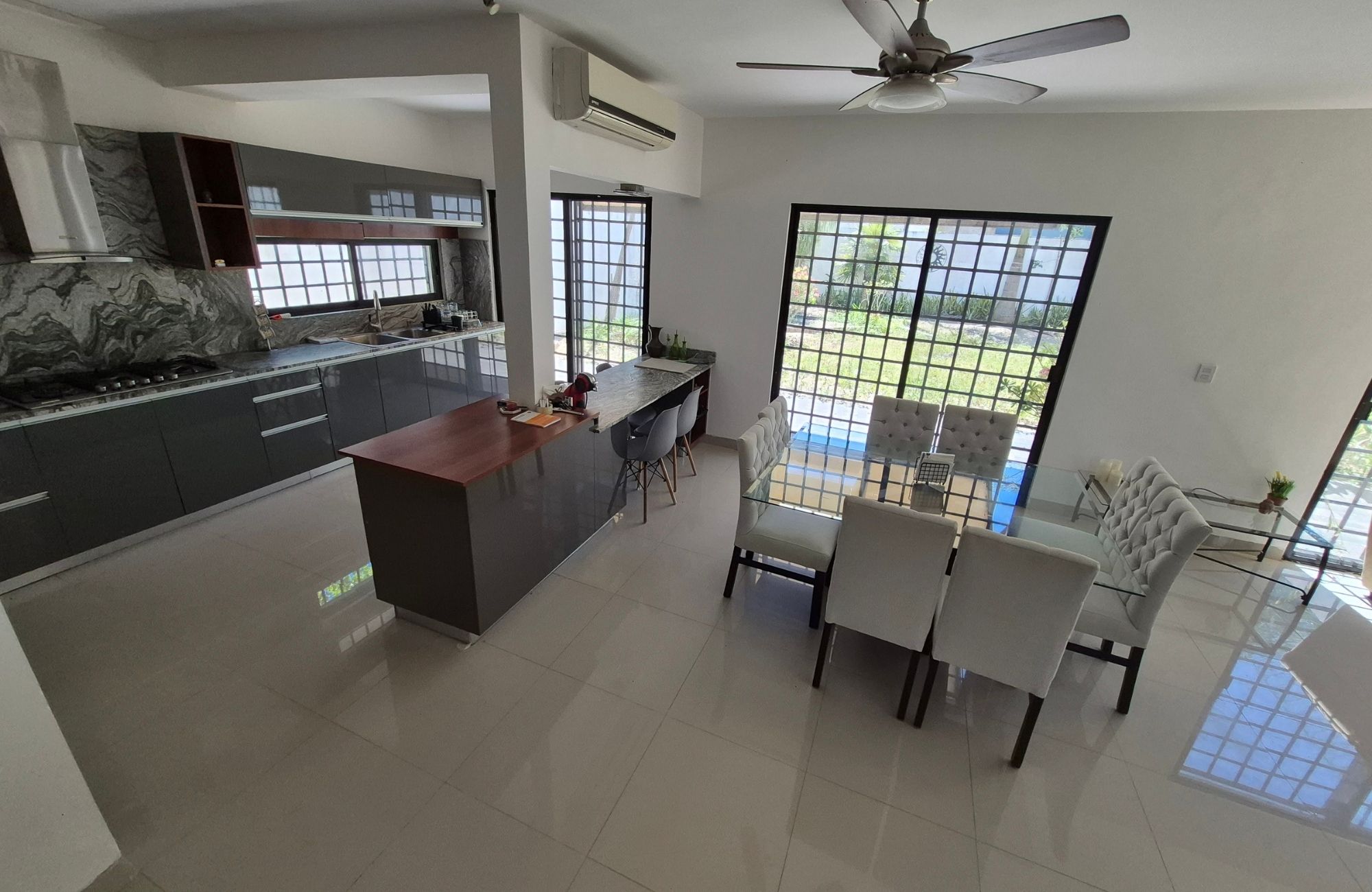 Two-Story House with Private Pool for Sale in Temoz&oacute;n Norte, M&eacute;rida