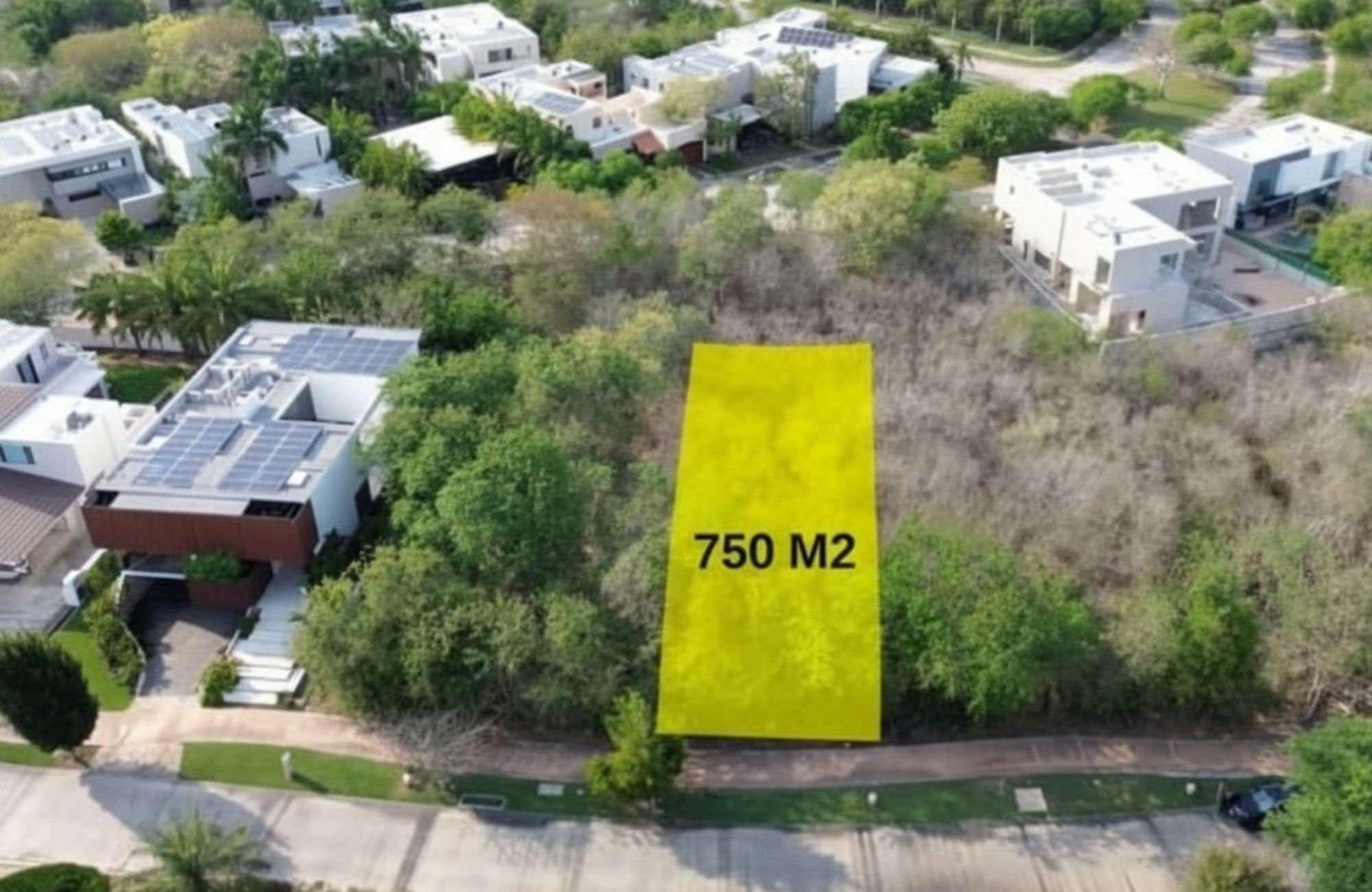 Lote de 998 m2 dentro de residencial privado con campo de golf, venta M&eacute;rida.