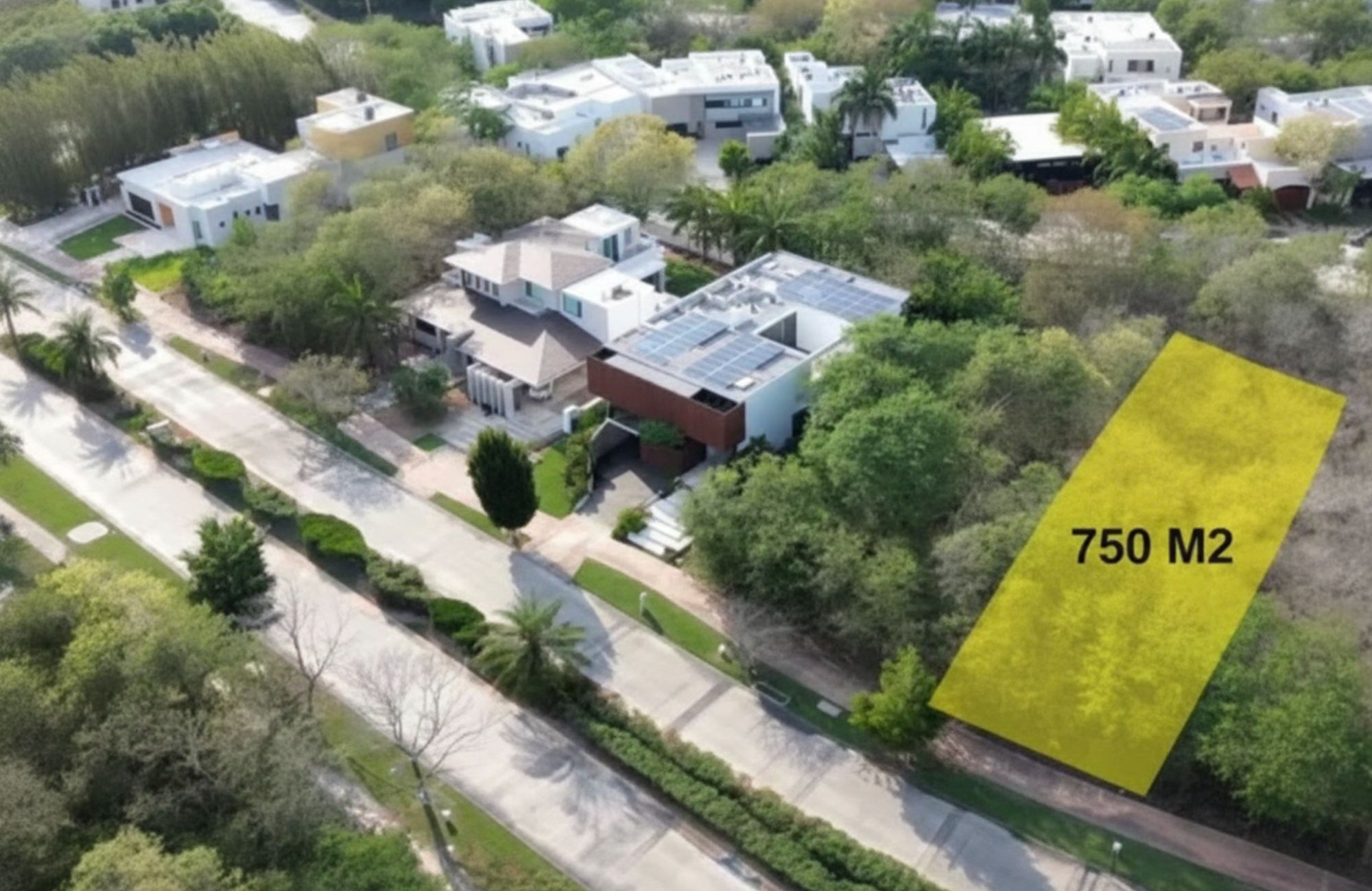 Lote de 998 m2 dentro de residencial privado con campo de golf, venta M&eacute;rida.