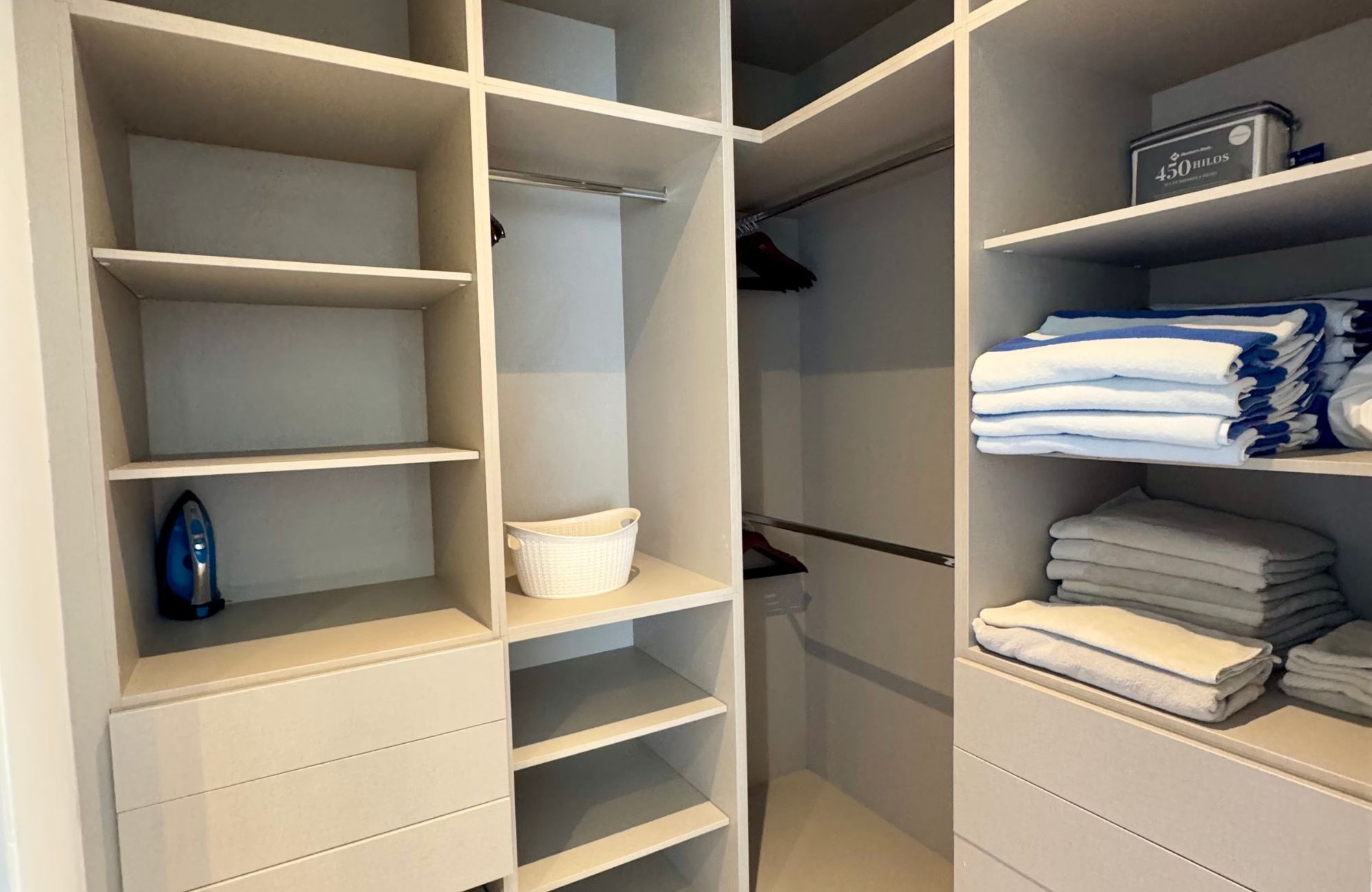 Departamento con rooftop vista al mar, alberca privada en venta en Cozumel