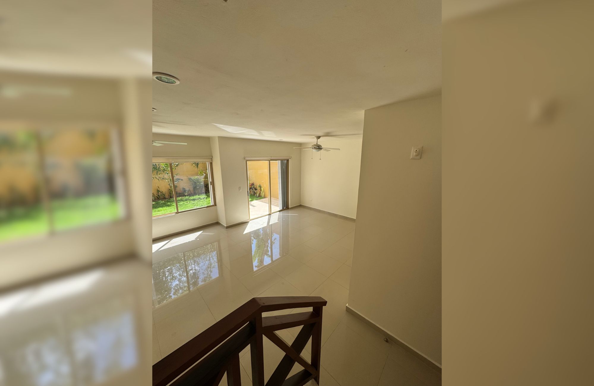 House in gated community with clubhouse, childrens playground, pool with swimming lane, paddle tennis court, 7,000 m2 of green areas, and m