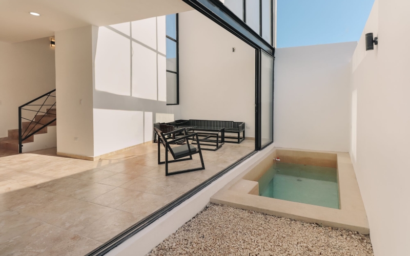 House with Private Pool and Spacious Interiors for Sale, Temoz&oacute;n Norte, M&eacute;rida