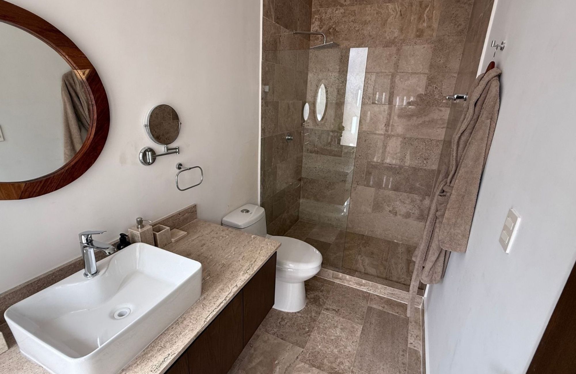 Apartment with ocean view pool and more amenities for sale San Crisanto Yucatan.