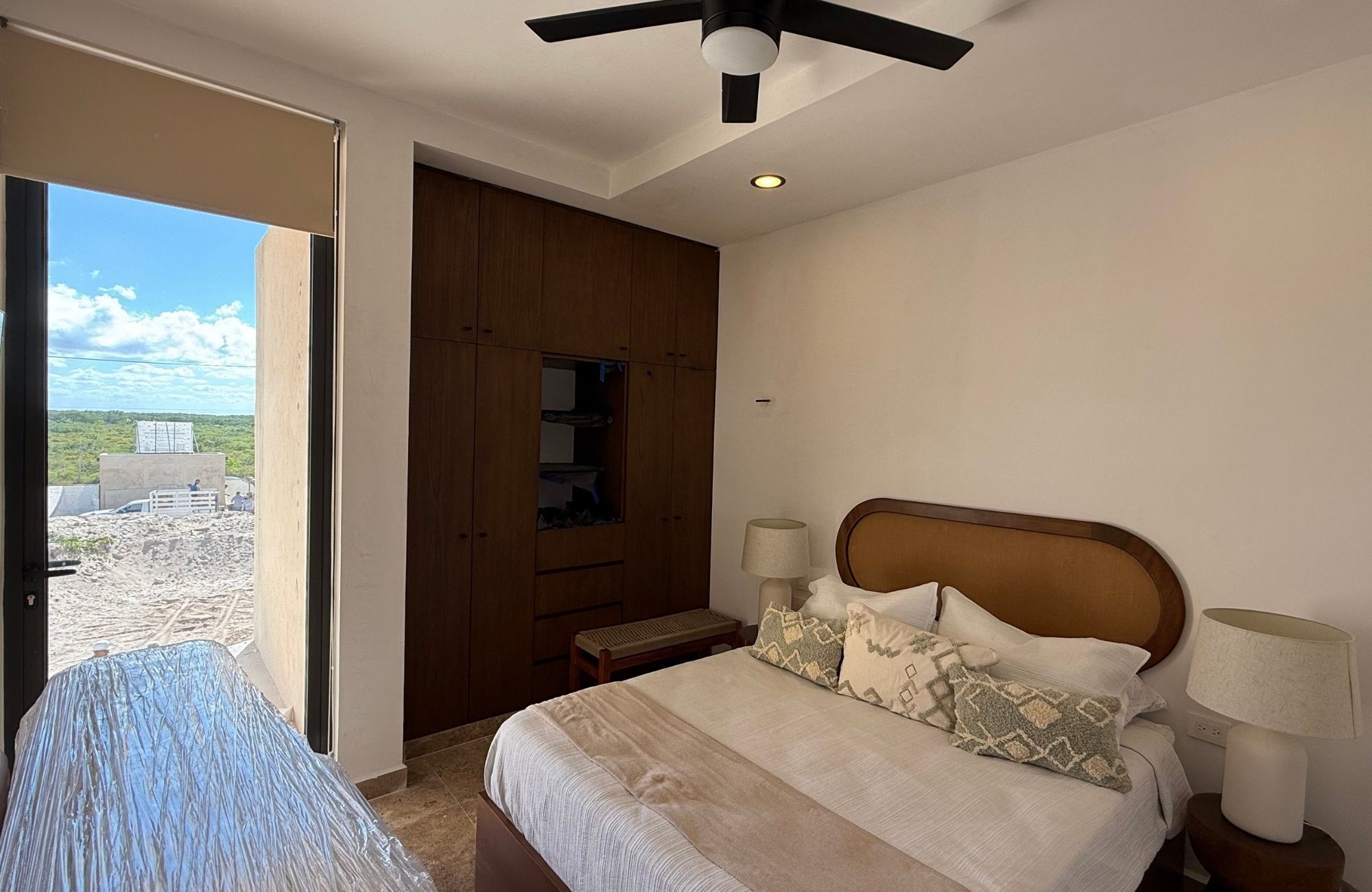 Apartment with ocean view pool and more amenities for sale San Crisanto Yucatan.