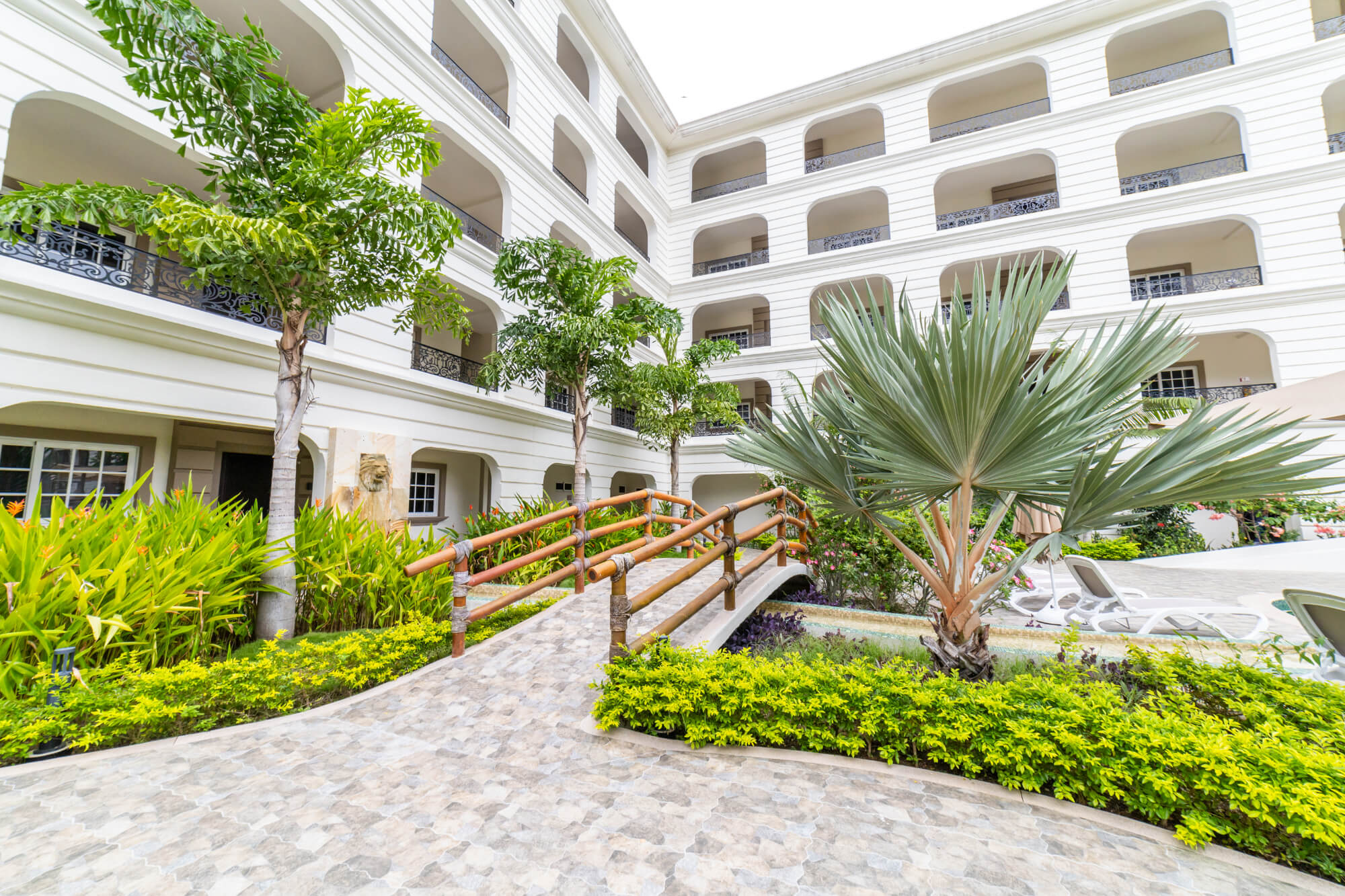 Apartment with terrace and pool in pre-construction, fifth avenue, sale, Huatulco