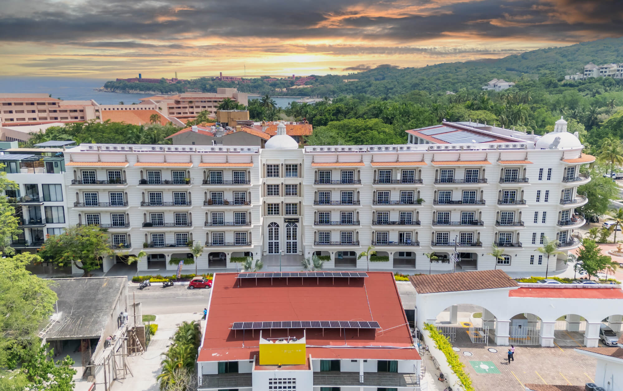 Apartment with terrace and pool in pre-construction, fifth avenue, sale, Huatulco