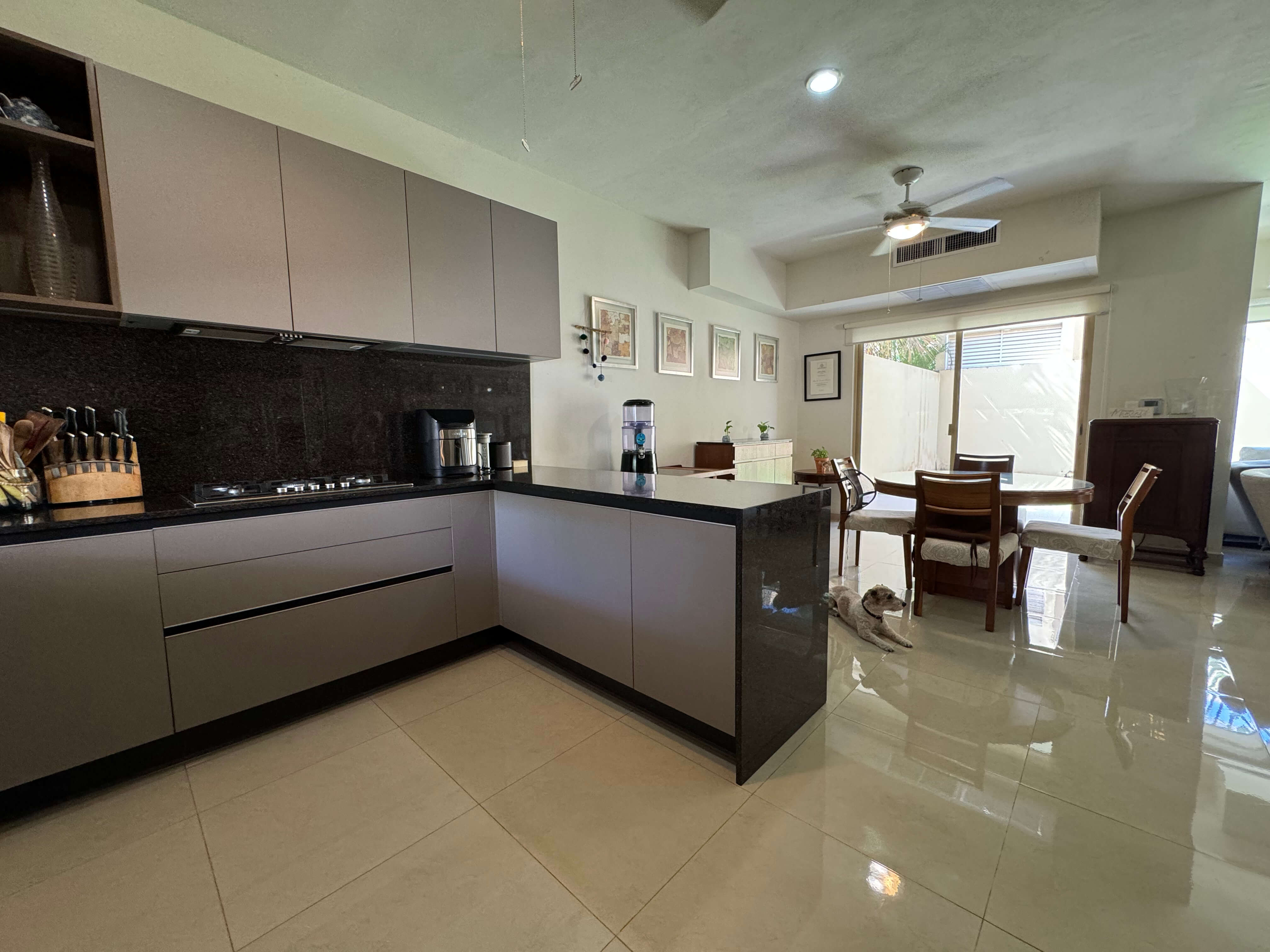 Corner house with Independent Studio, for Sale, Centro Maya, Playa del Carmen