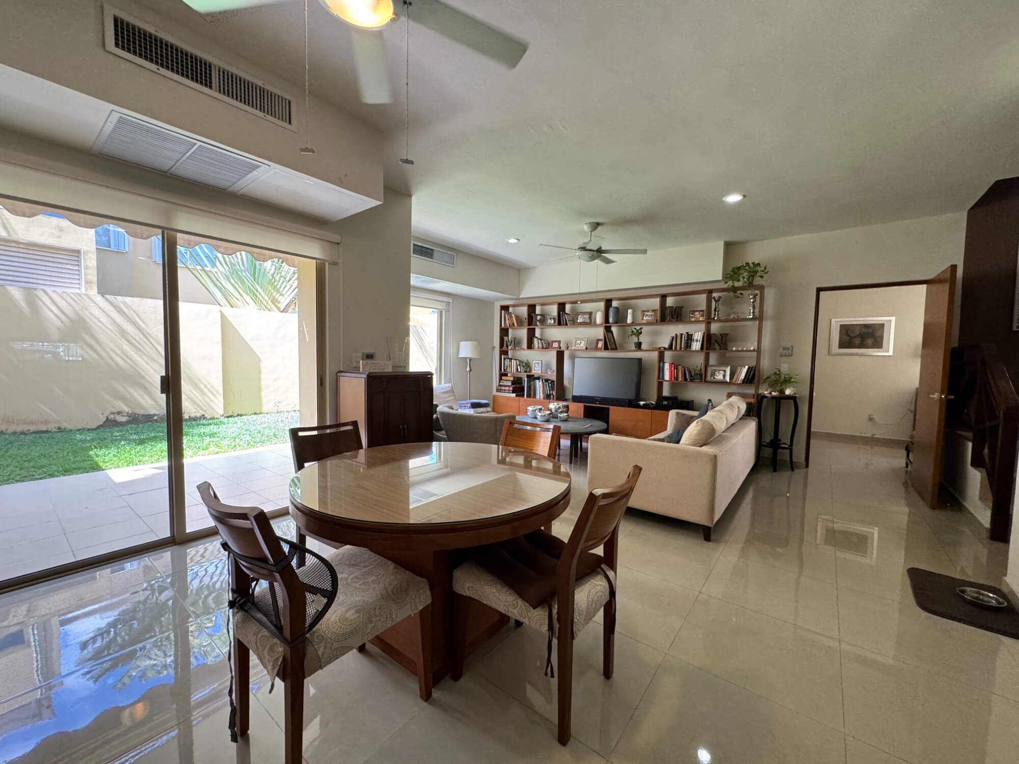Corner house with Independent Studio, for Sale, Centro Maya, Playa del Carmen