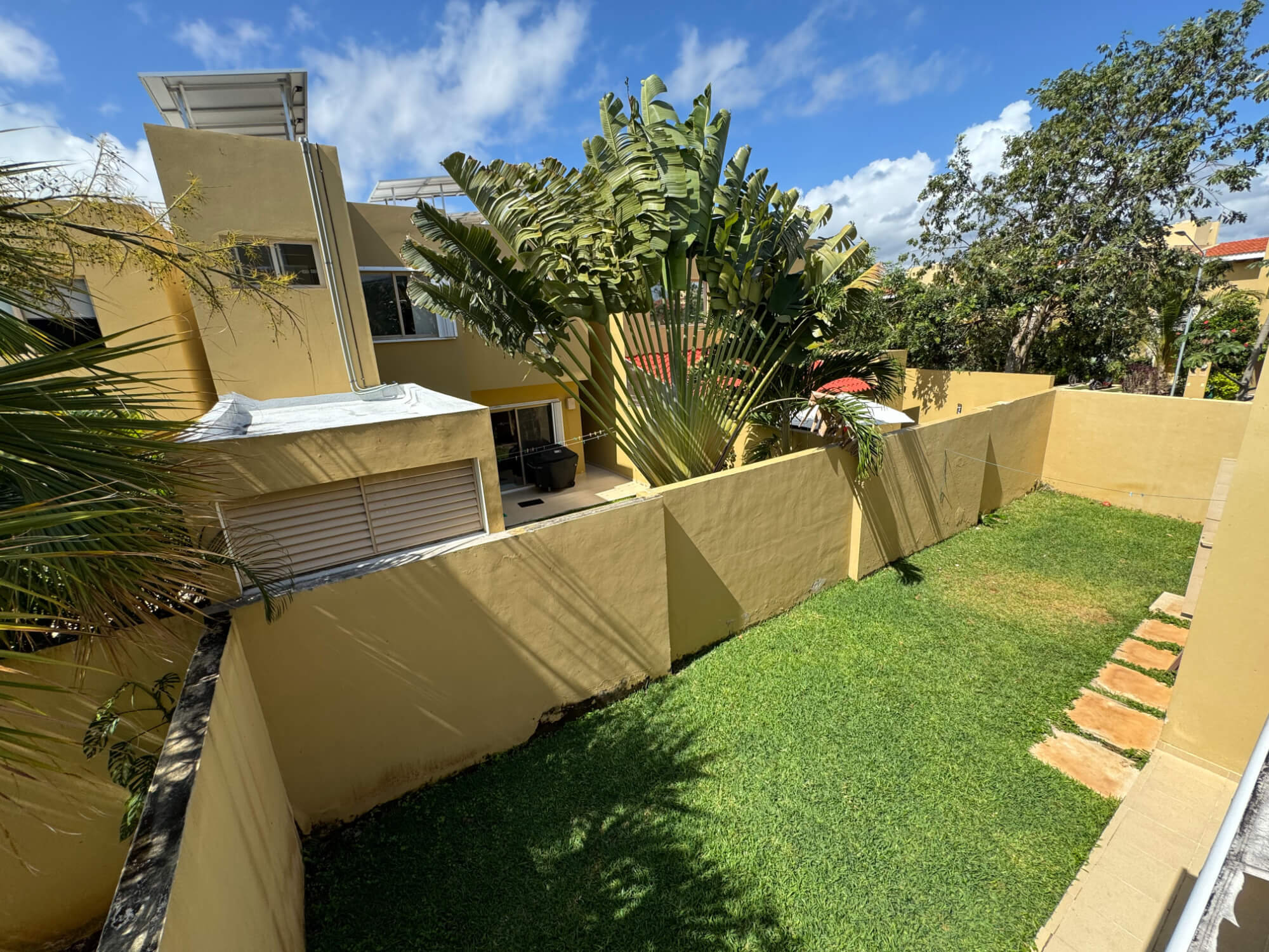 Corner house with Independent Studio, for Sale, Centro Maya, Playa del Carmen