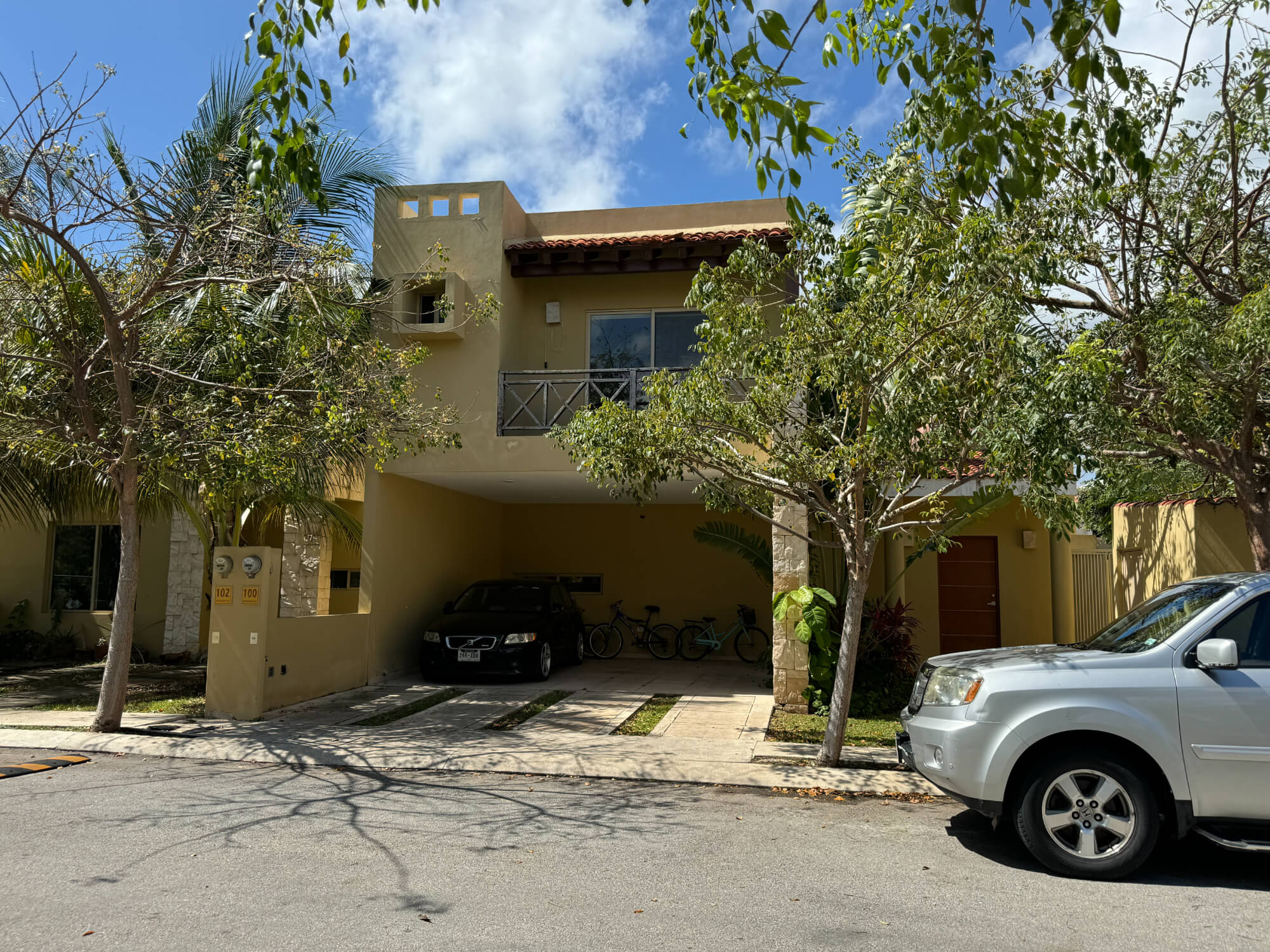 Corner house with Independent Studio, for Sale, Centro Maya, Playa del Carmen