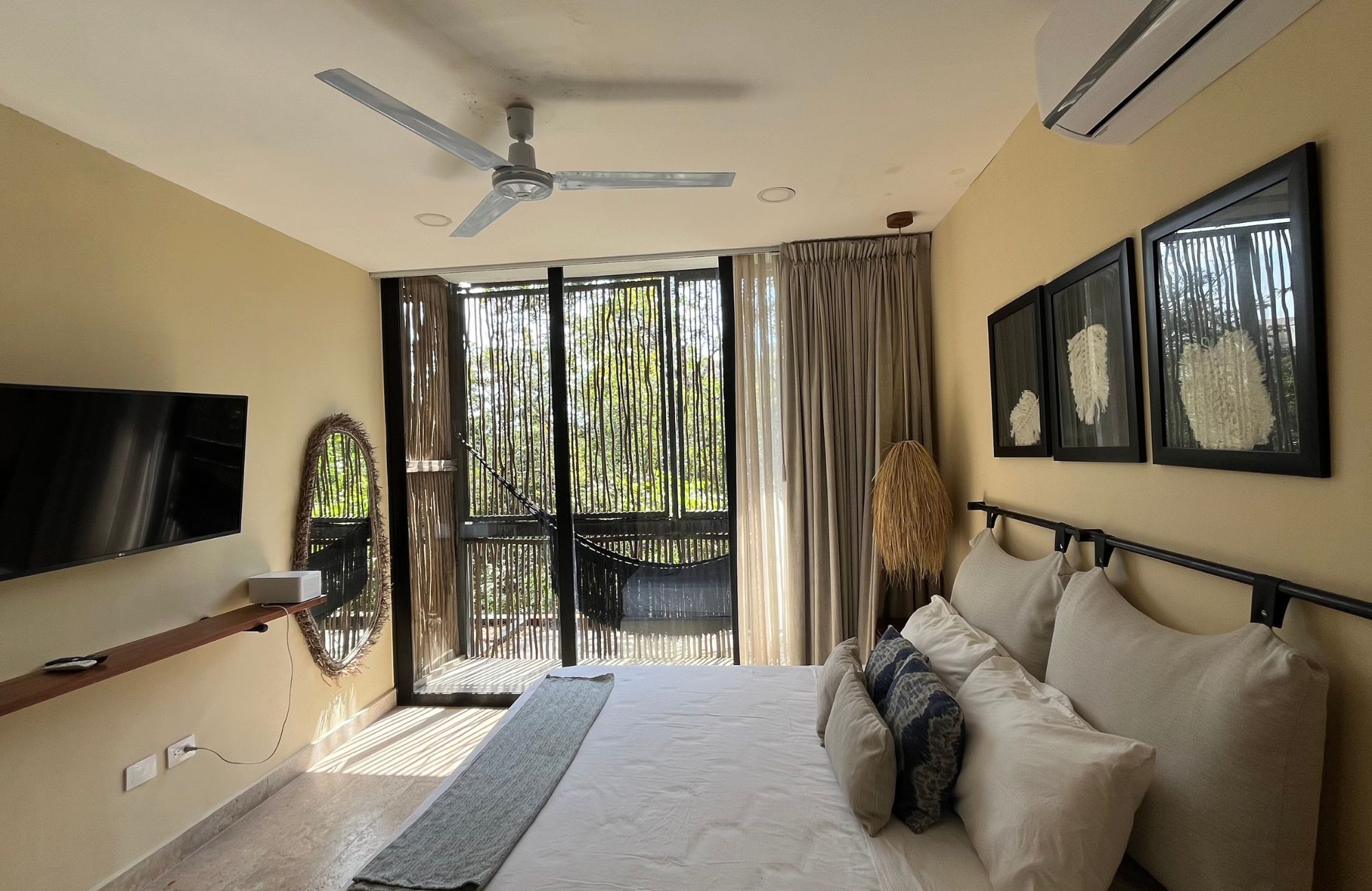 Penthouse steps from the ocean with beach club in Akumal Tulum