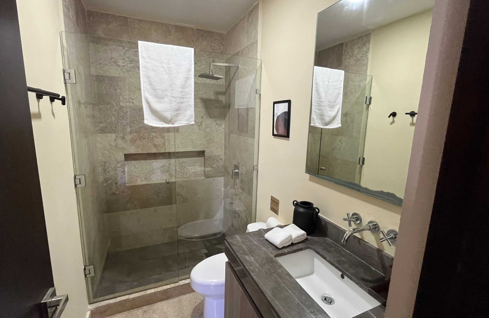 Penthouse steps from the ocean with beach club in Akumal Tulum