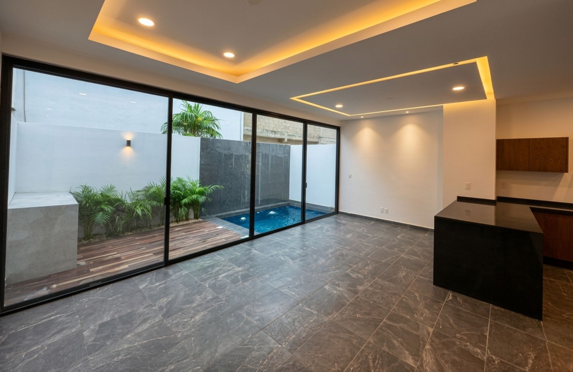 House with Private Pool, For Sale, Residencial Rio, Huayac&aacute;n, Canc&uacute;n