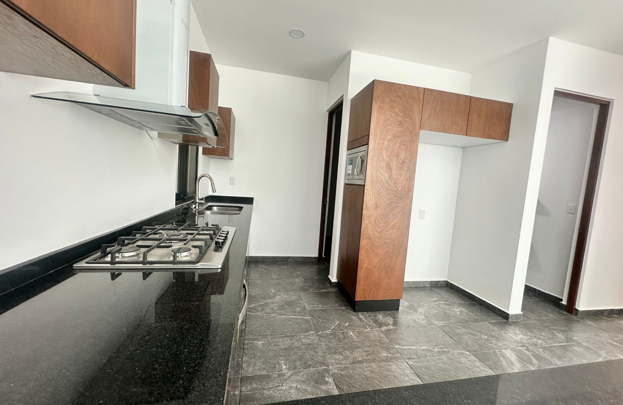 House with Private Pool, For Sale, Residencial Rio, Huayac&aacute;n, Canc&uacute;n