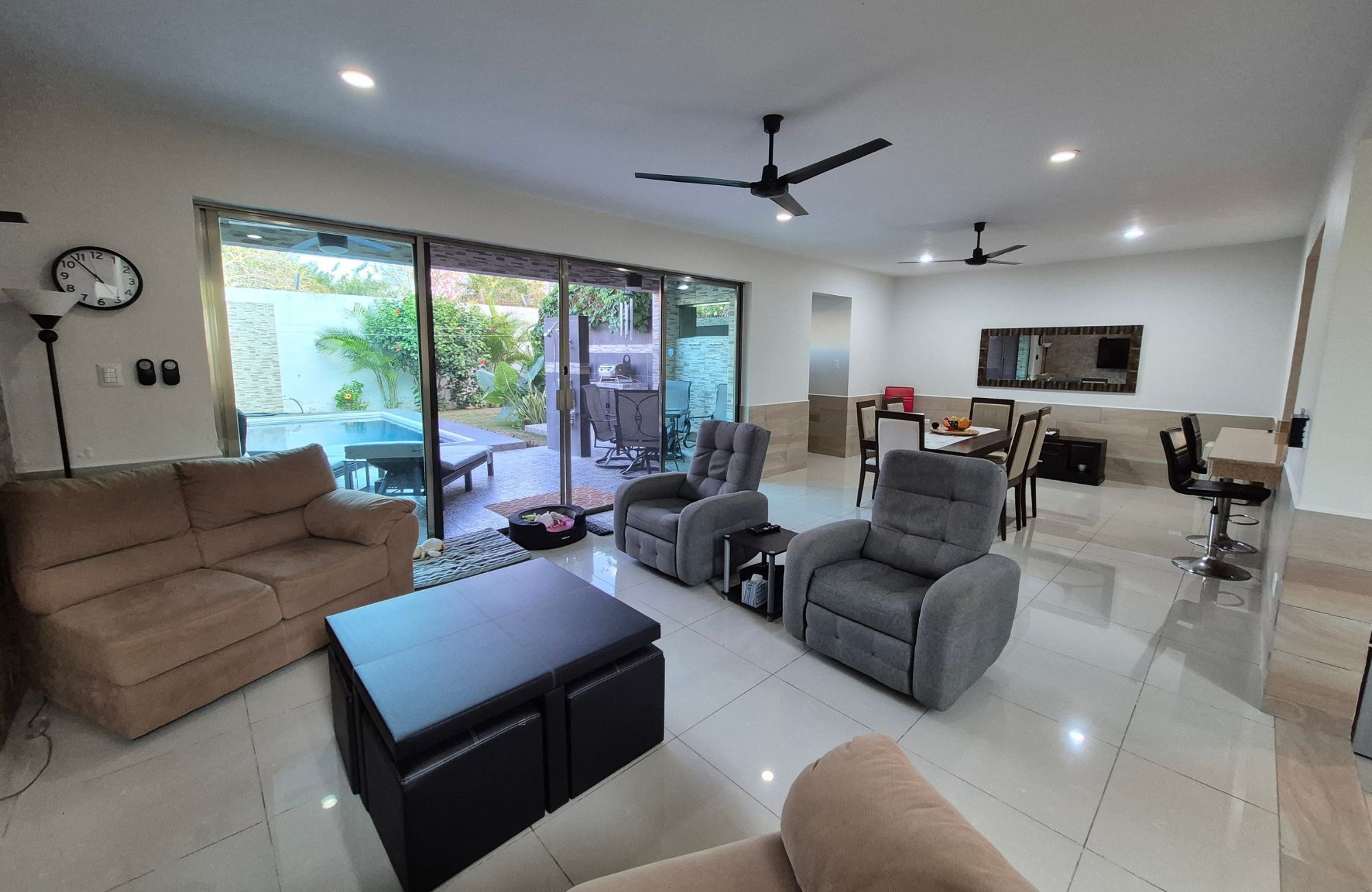 Spacious house with a private pool for sale in Conkal, M&eacute;rida.