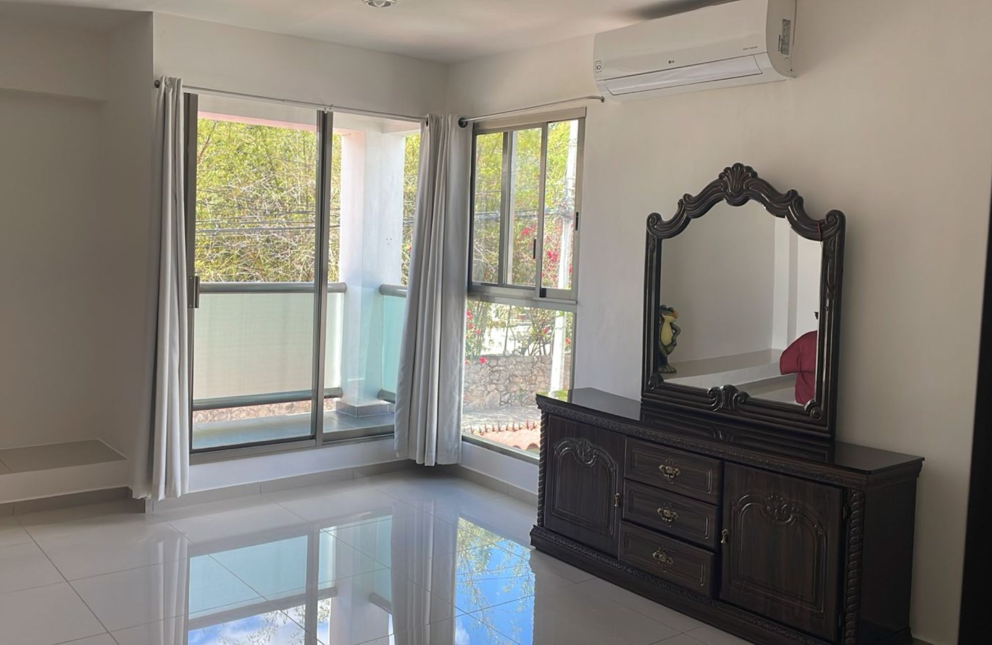 Spacious house with a private pool for sale in Conkal, M&eacute;rida.