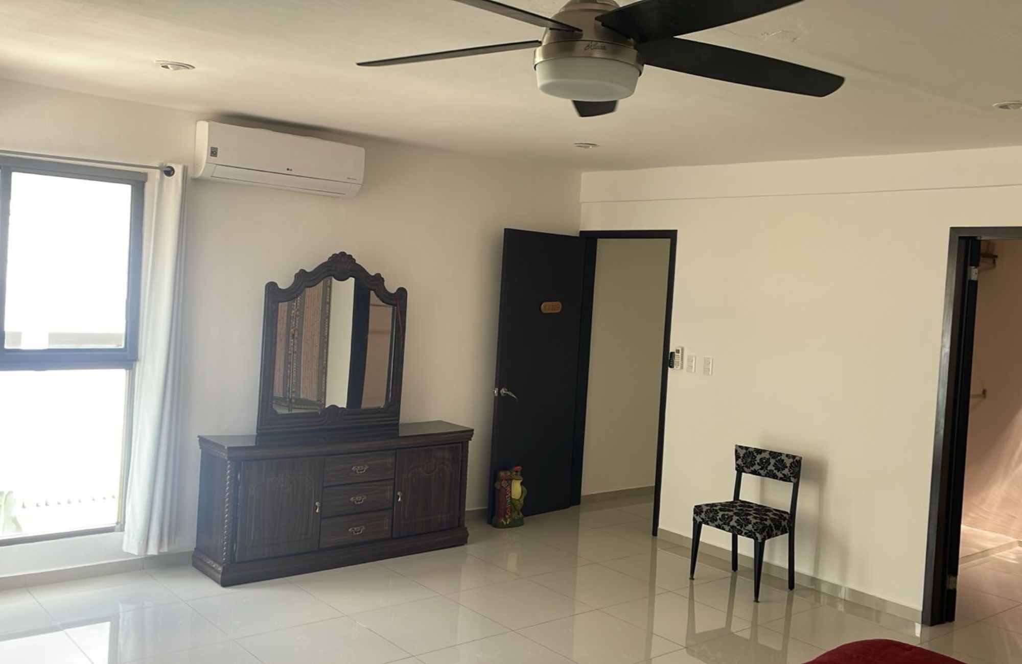 Spacious house with a private pool for sale in Conkal, M&eacute;rida.