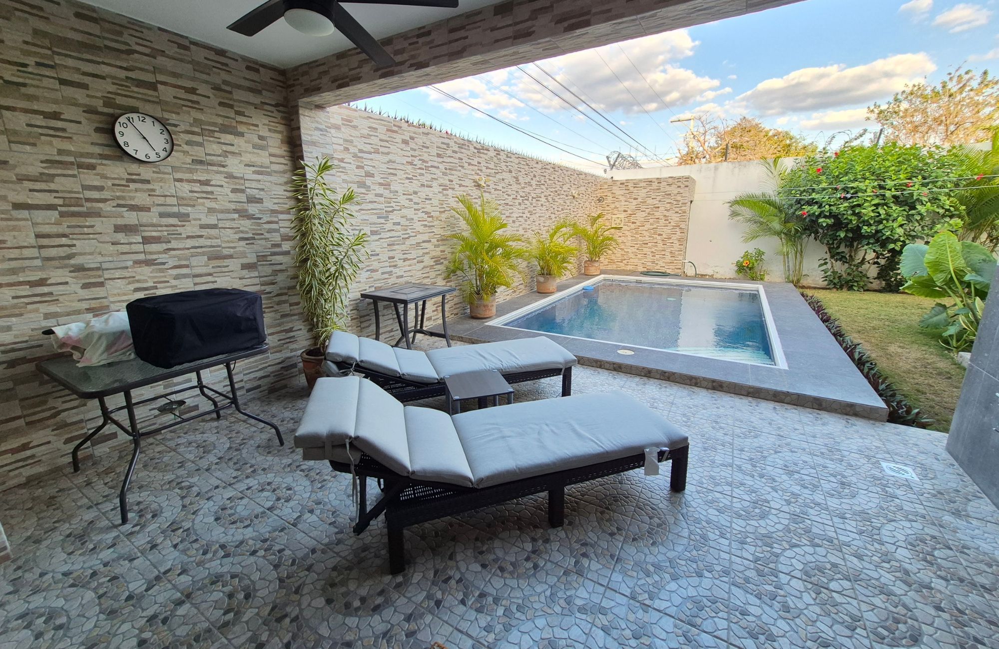 Spacious house with a private pool for sale in Conkal, M&eacute;rida.