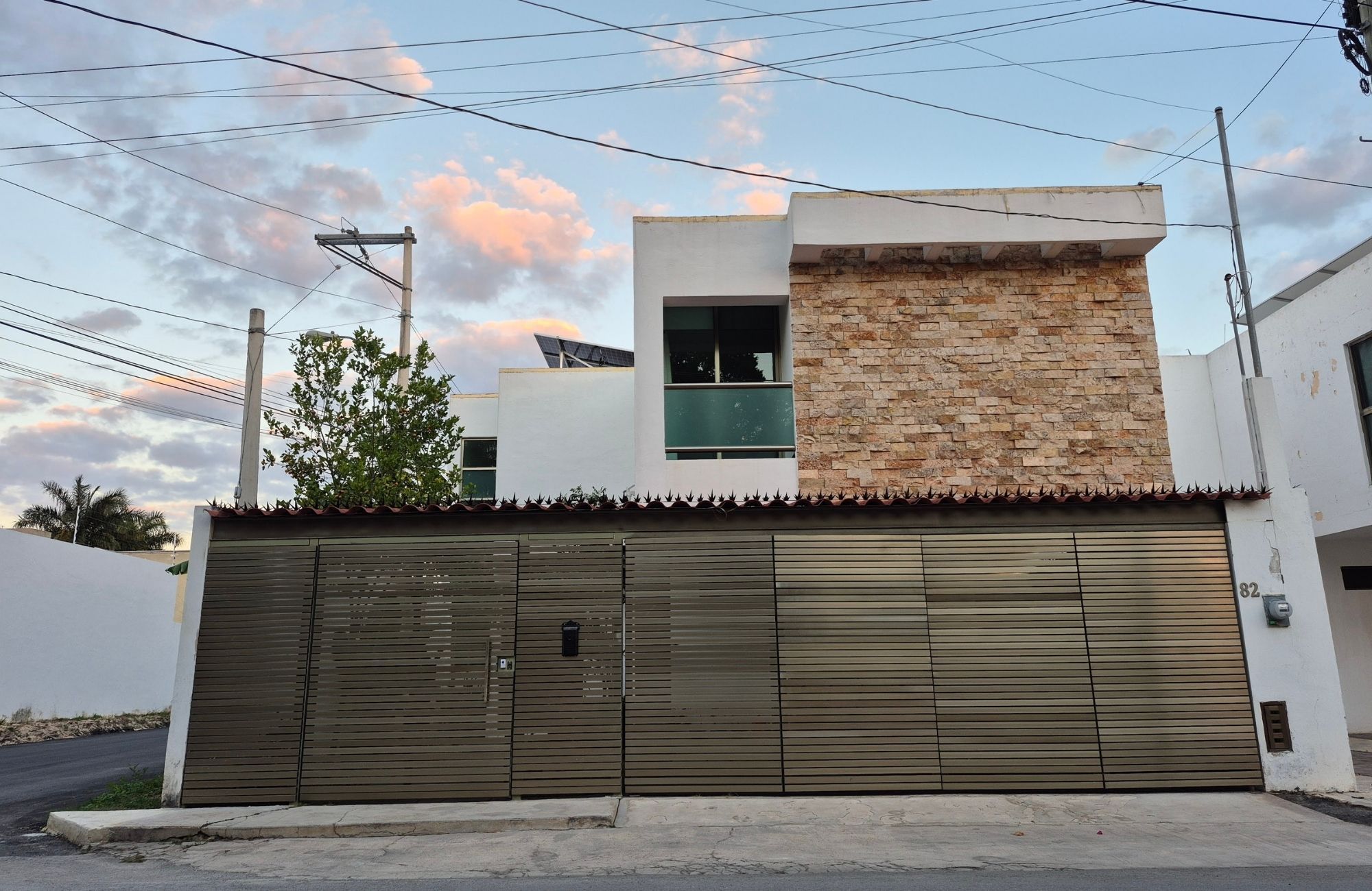 Spacious house with a private pool for sale in Conkal, M&eacute;rida.