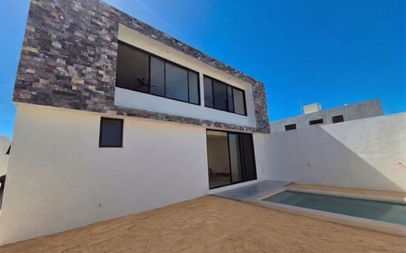 House with Private Pool for Sale in Tamanche, M&eacute;rida