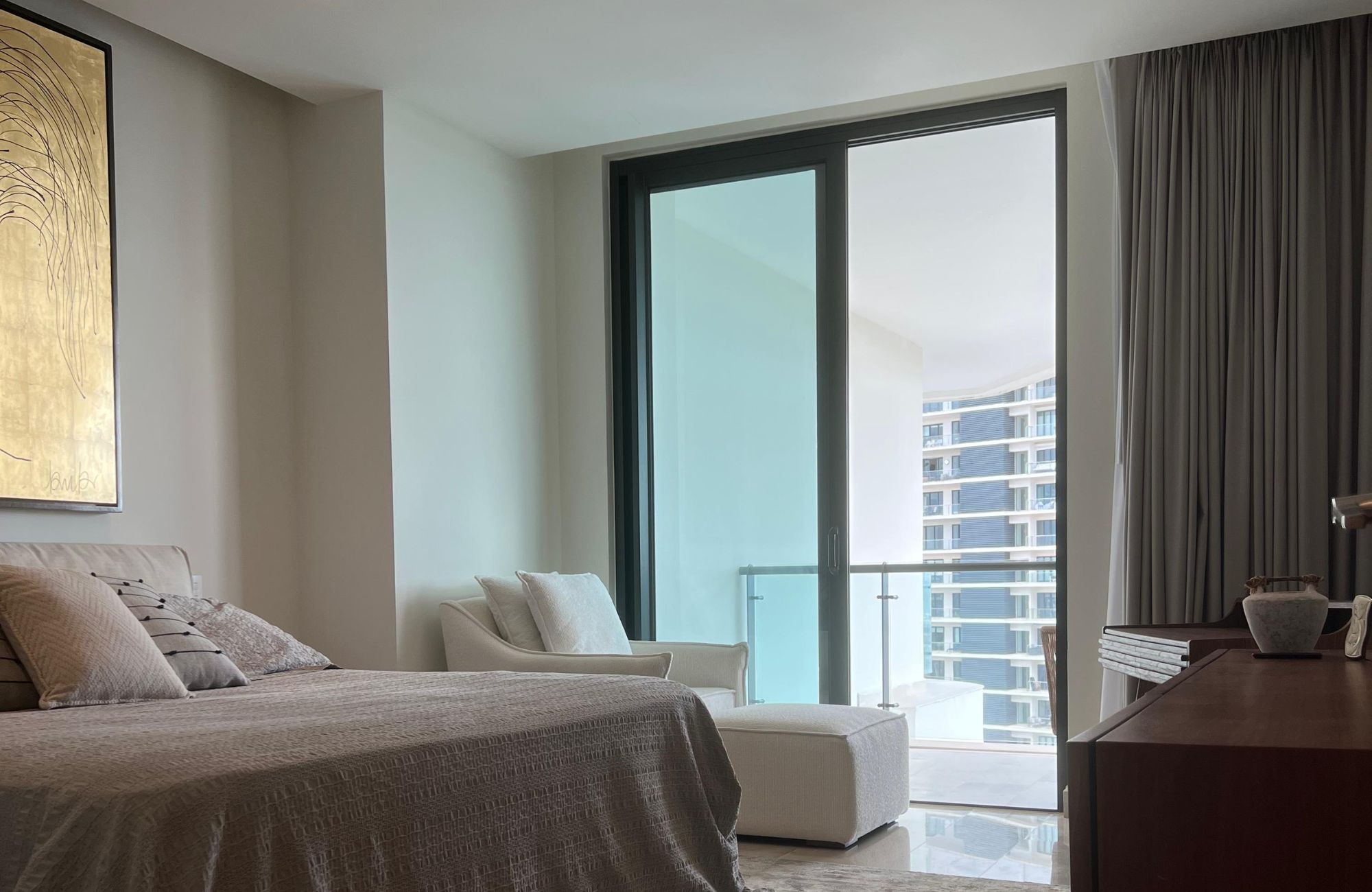 Departamento de lujo con vista al mar y la marina, canchas deportivas, muelle, golf, marina,en venta Puerto Canc&uacute;n.