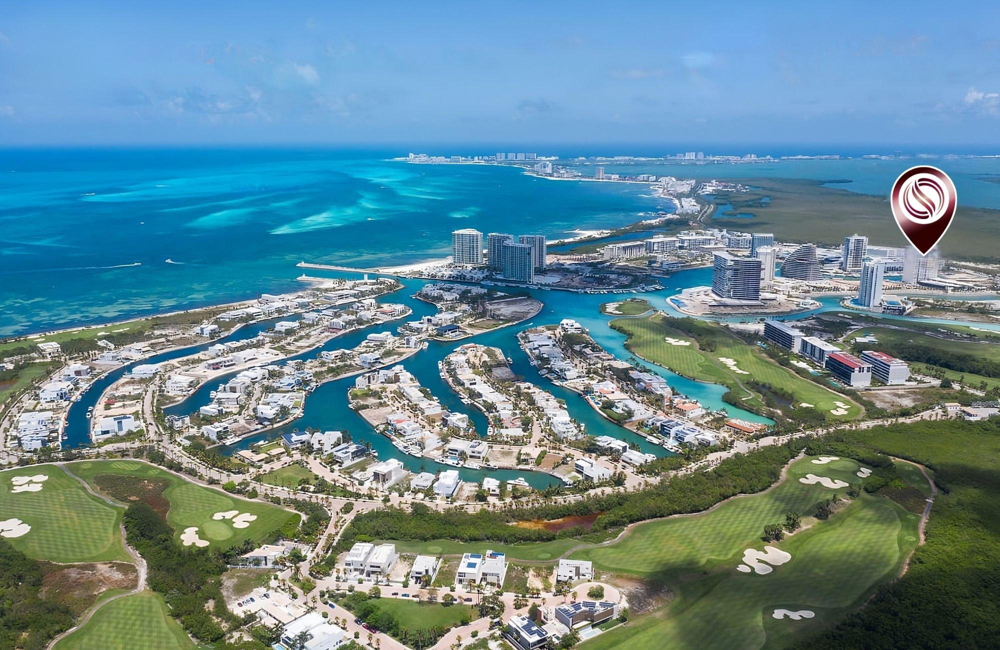 Departamento de lujo con vista al mar y la marina, canchas deportivas, muelle, golf, marina,en venta Puerto Canc&uacute;n.