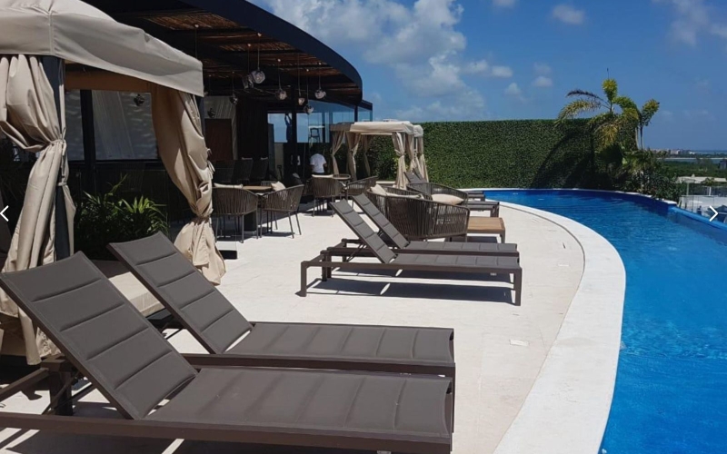 Estudio amueblado, vista al mar desde el rooftop, en venta, Cocobeach Playa del Carmen