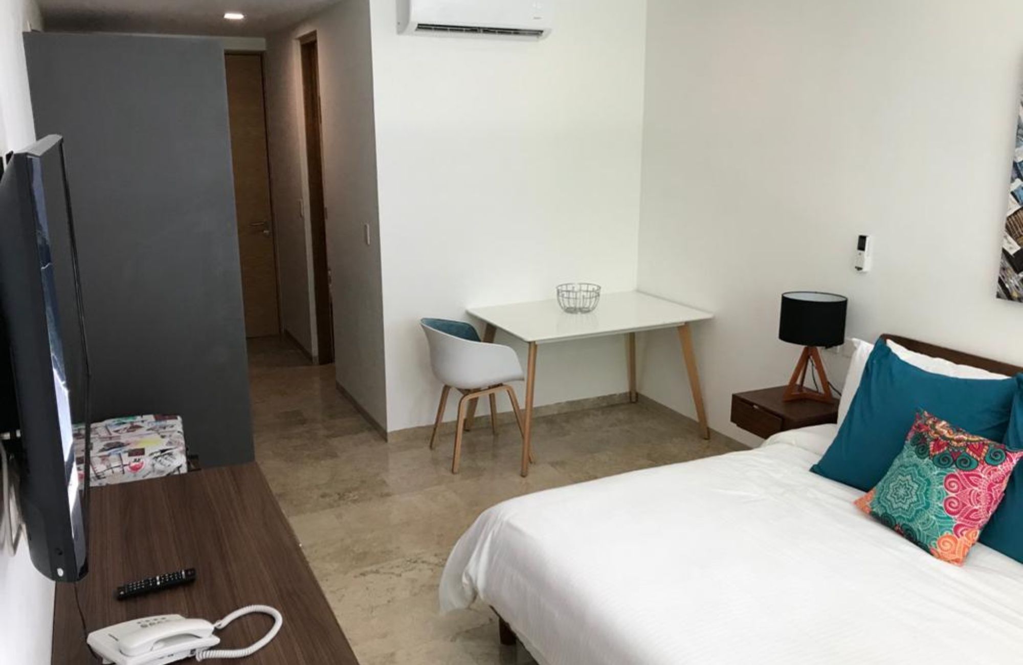 Incre&iacute;ble departamento con terraza privada y vista a la alberca &ndash; Ejido, Playa del Carmen