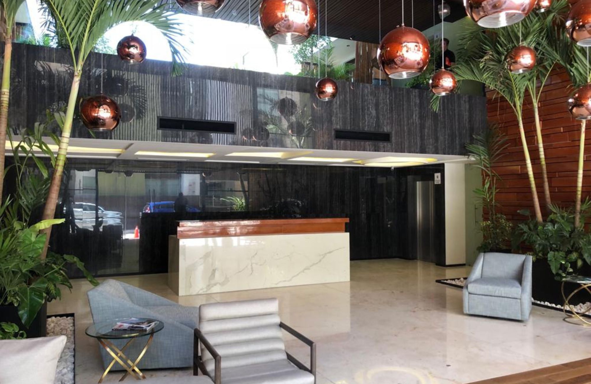 Incre&iacute;ble departamento con terraza privada y vista a la alberca &ndash; Ejido, Playa del Carmen