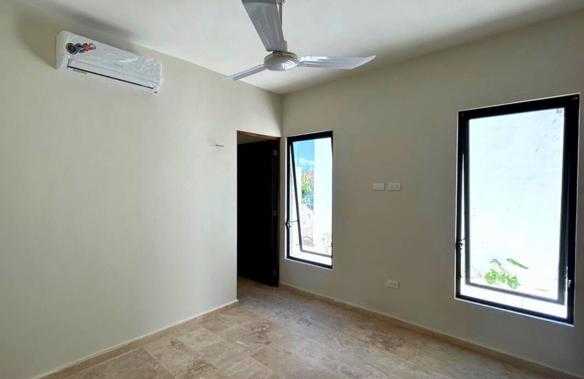 House in gated community, garden, terrace, pre-construction, CD Caucel, M&eacute;rida