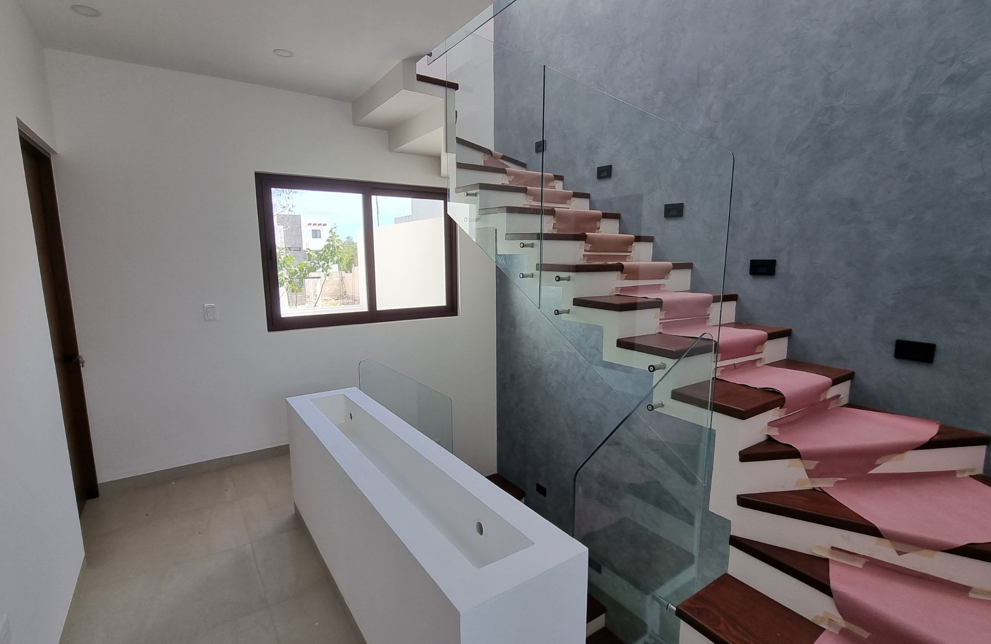 House with private pool, high ceilings for sale in Aqua gated community, Cancun.