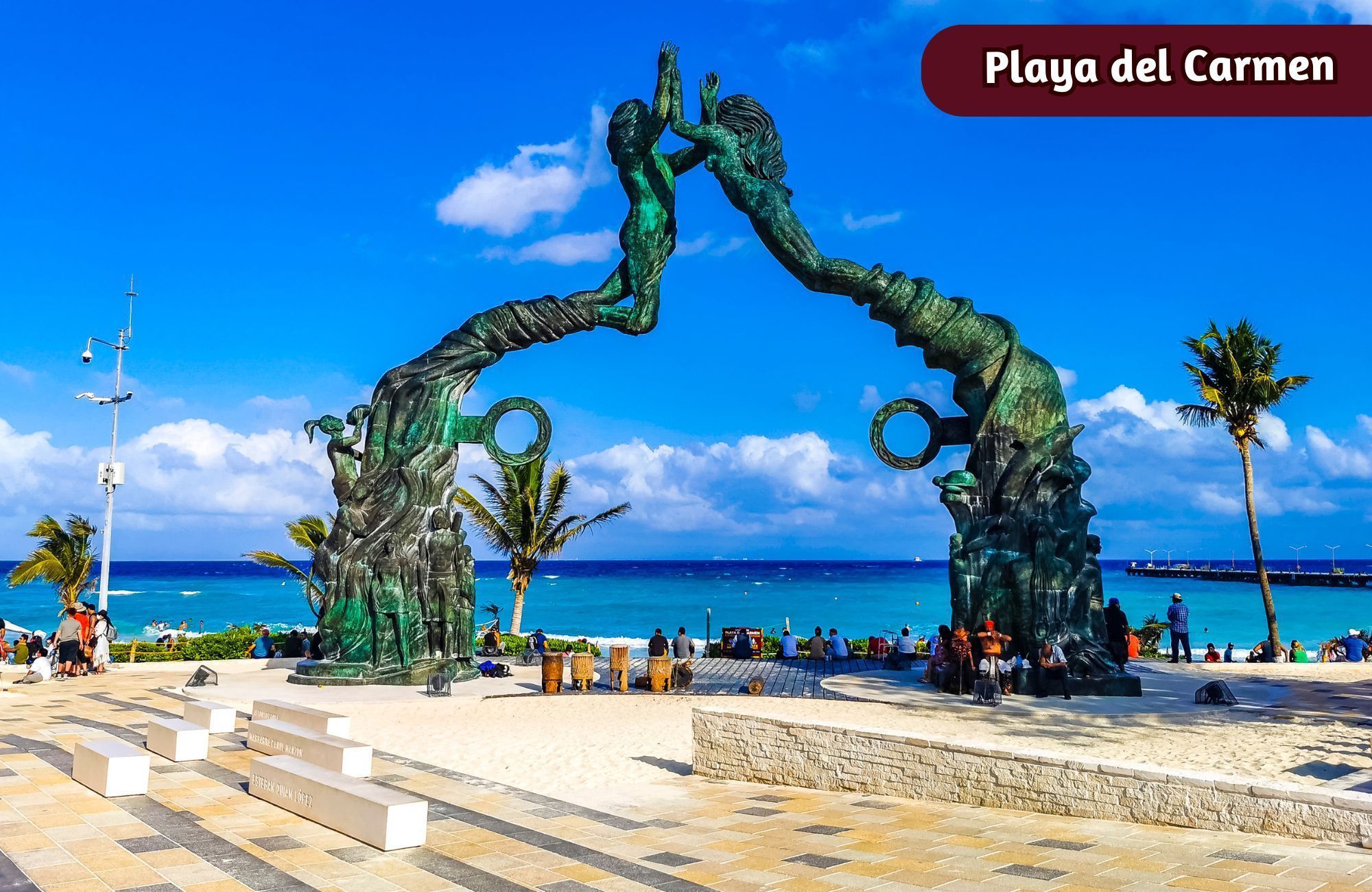 Oceanfront condominium with terrace and balcony, pre-sale Playa del Carmen.