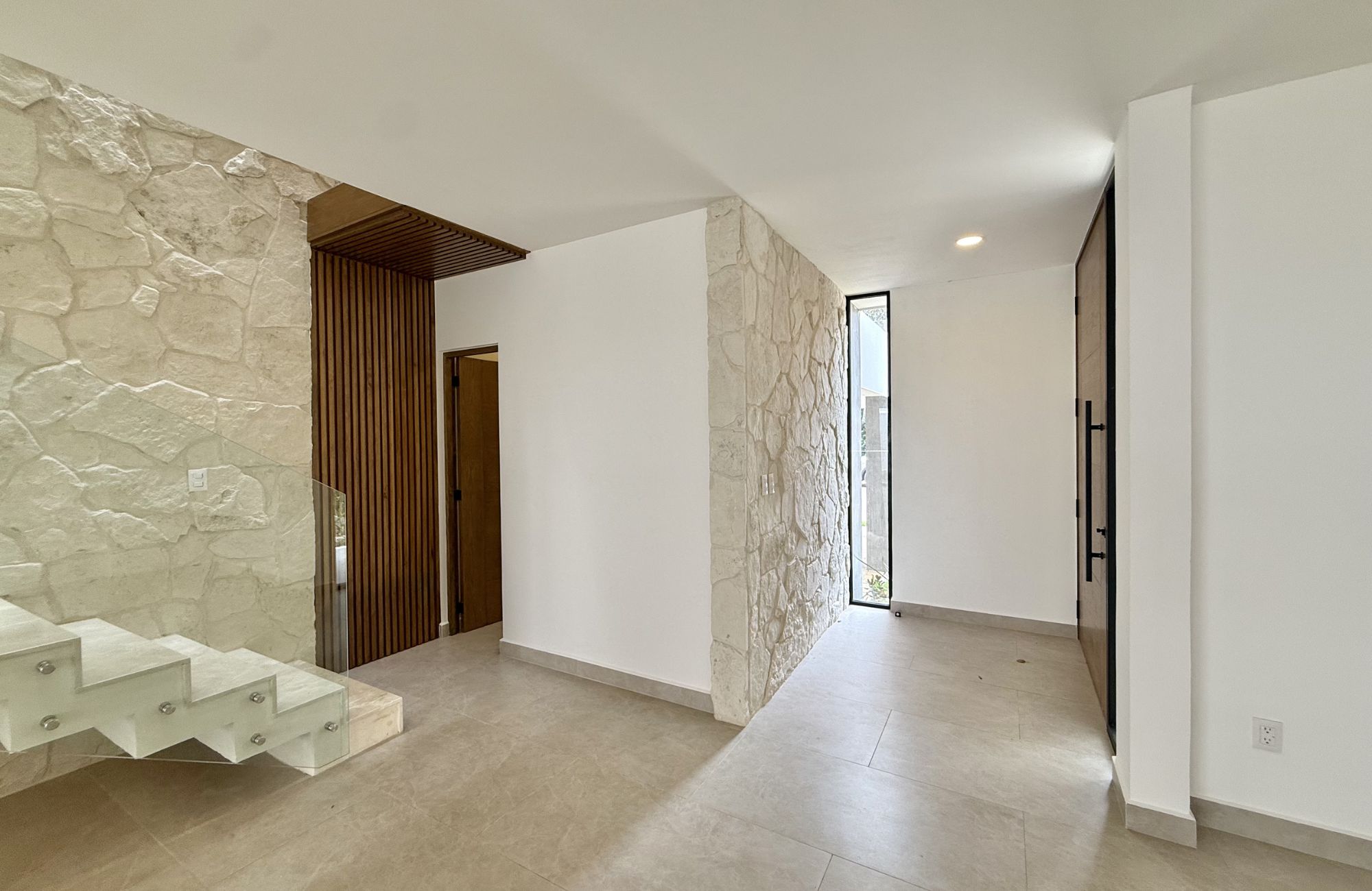 House with private pool, high ceilings for sale in Aqua gated community, Cancun.