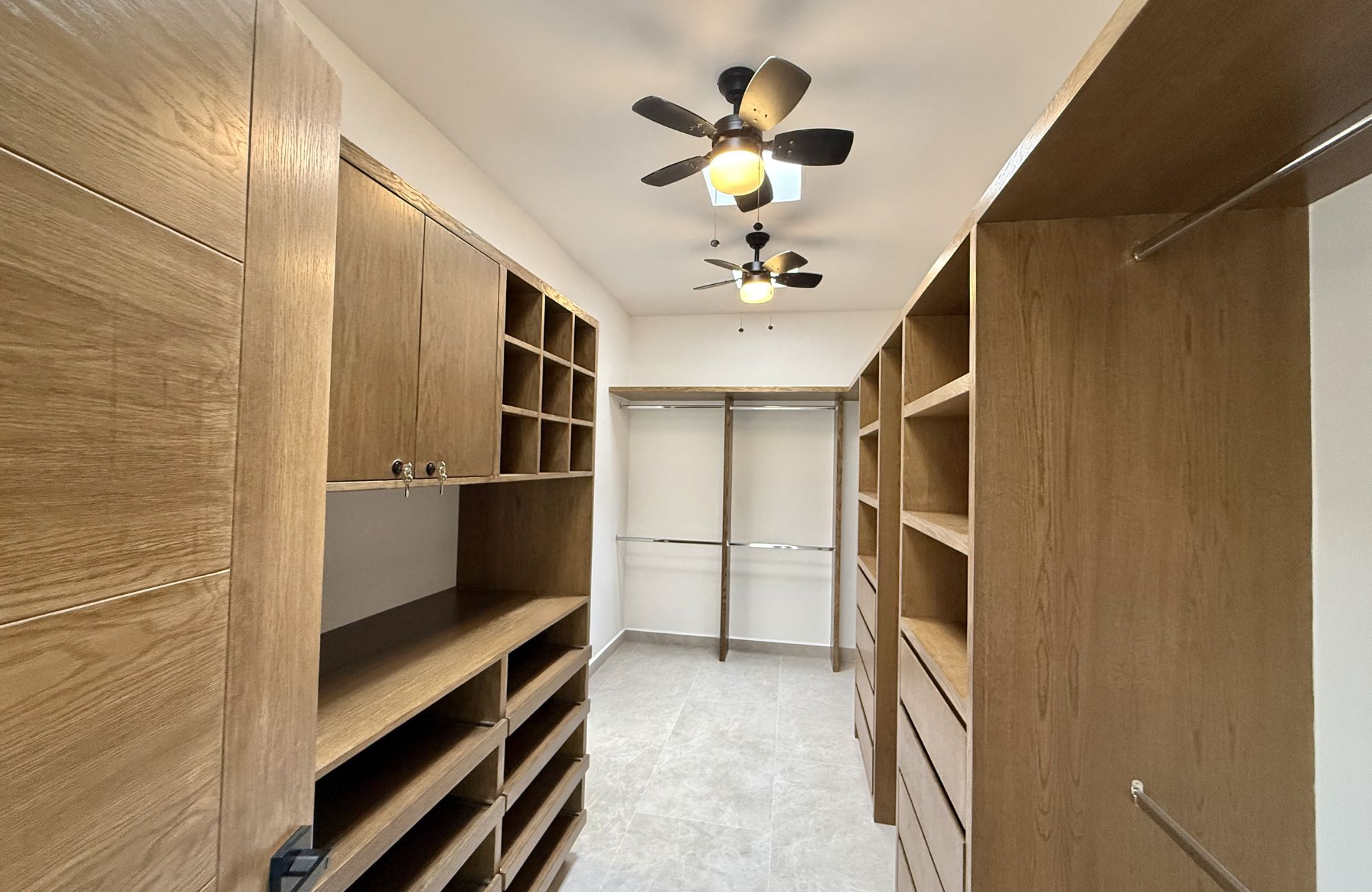 House with private pool, high ceilings for sale in Aqua gated community, Cancun.