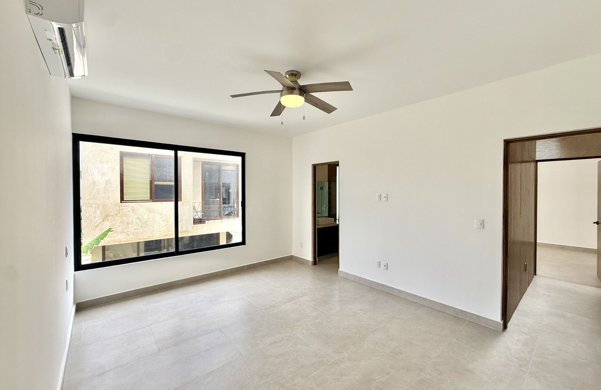 House with private pool, high ceilings for sale in Aqua gated community, Cancun.