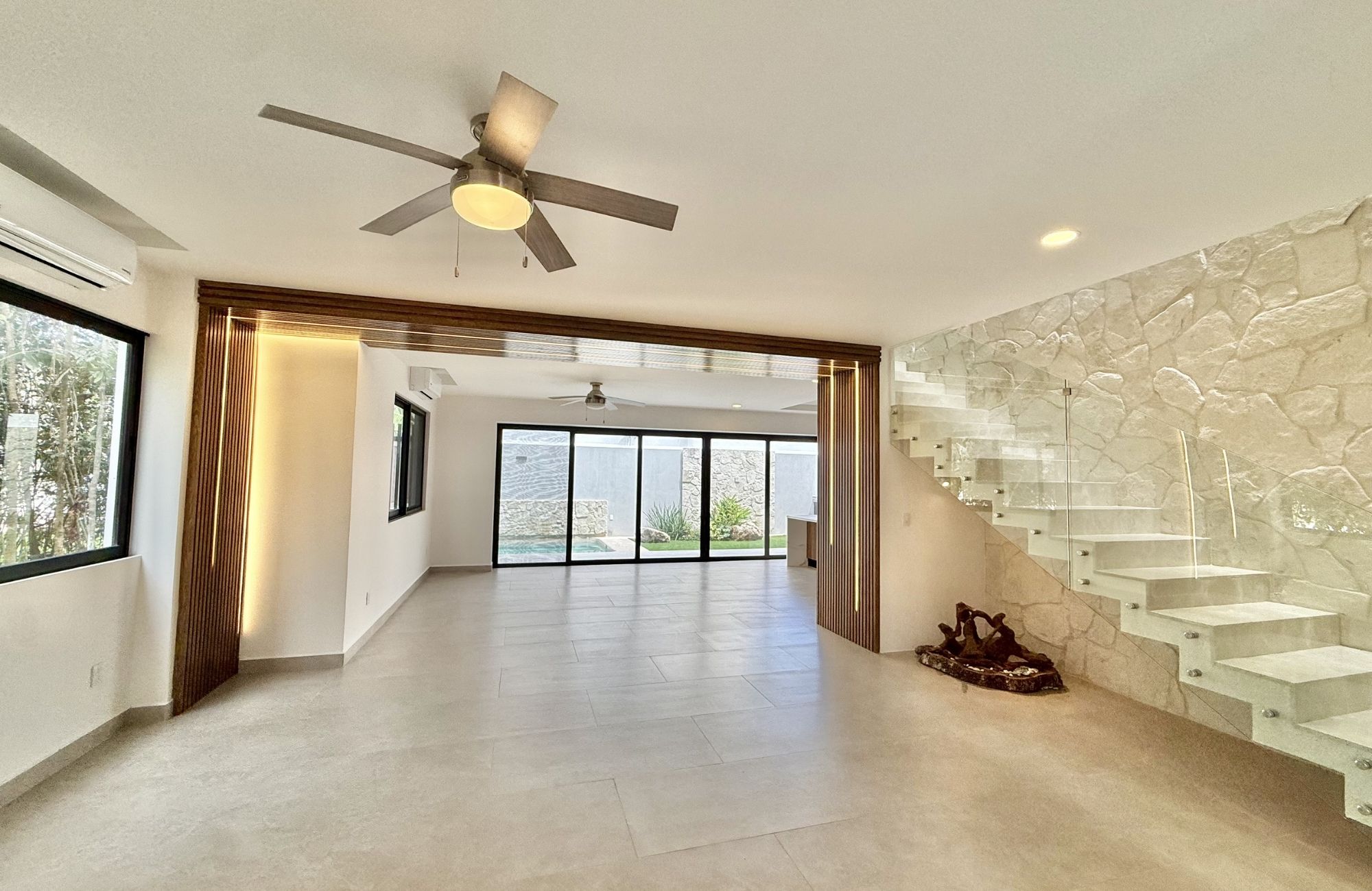 House with private pool, high ceilings for sale in Aqua gated community, Cancun.