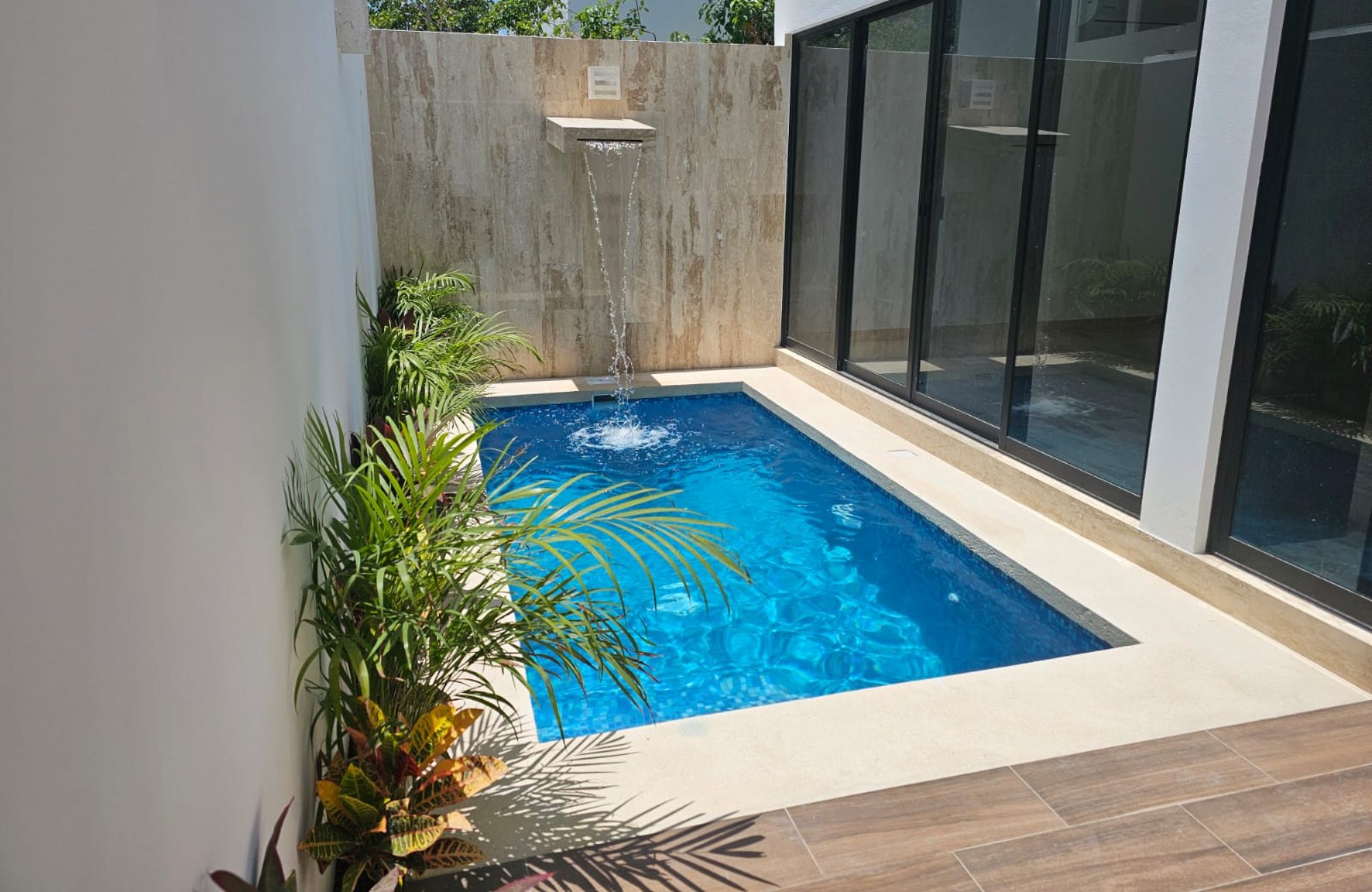 Three-level house with private pool, for sale, R&iacute;o Residencial, Canc&uacute;n