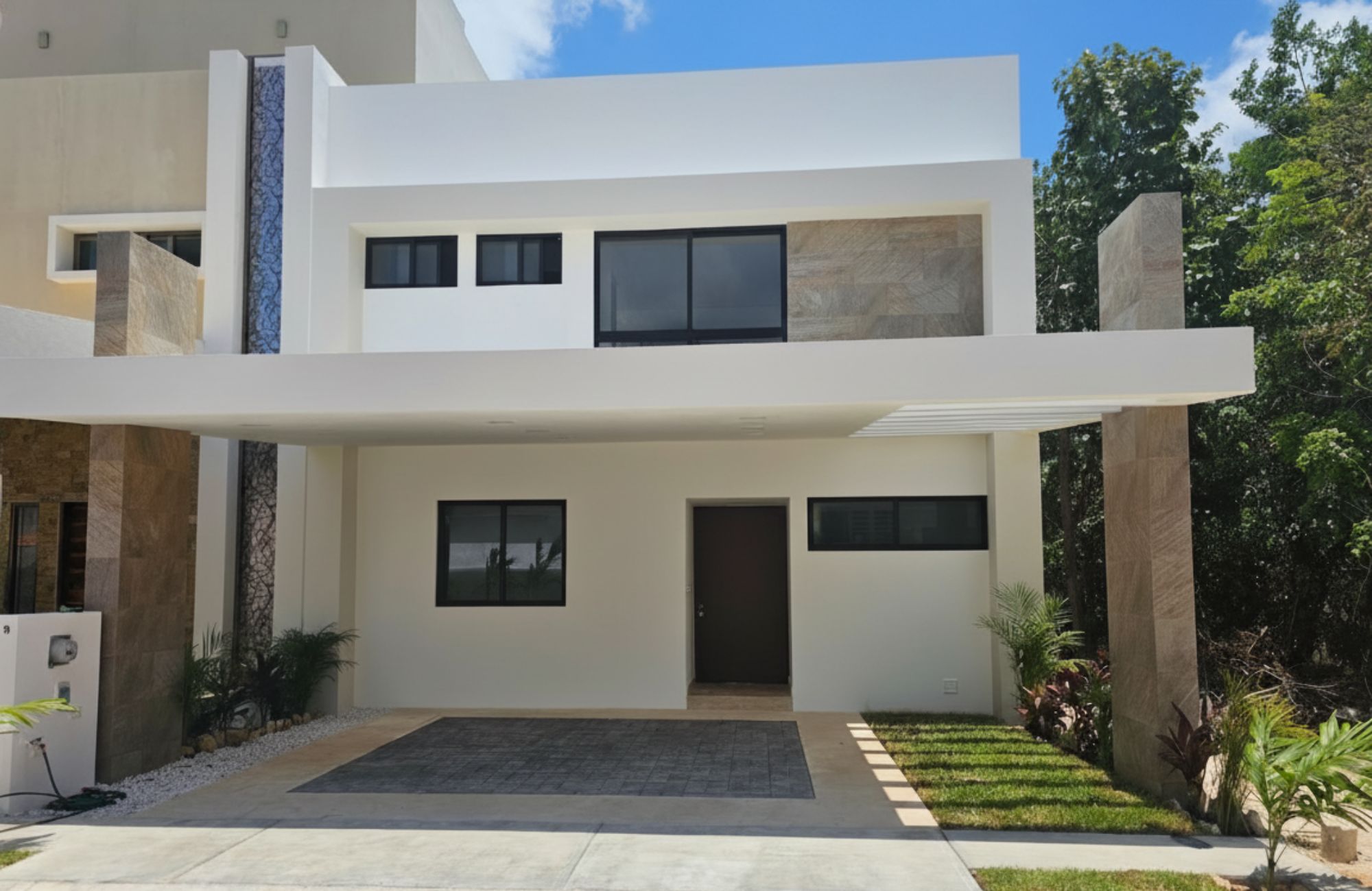 Three-level house with private pool, for sale, R&iacute;o Residencial, Canc&uacute;n